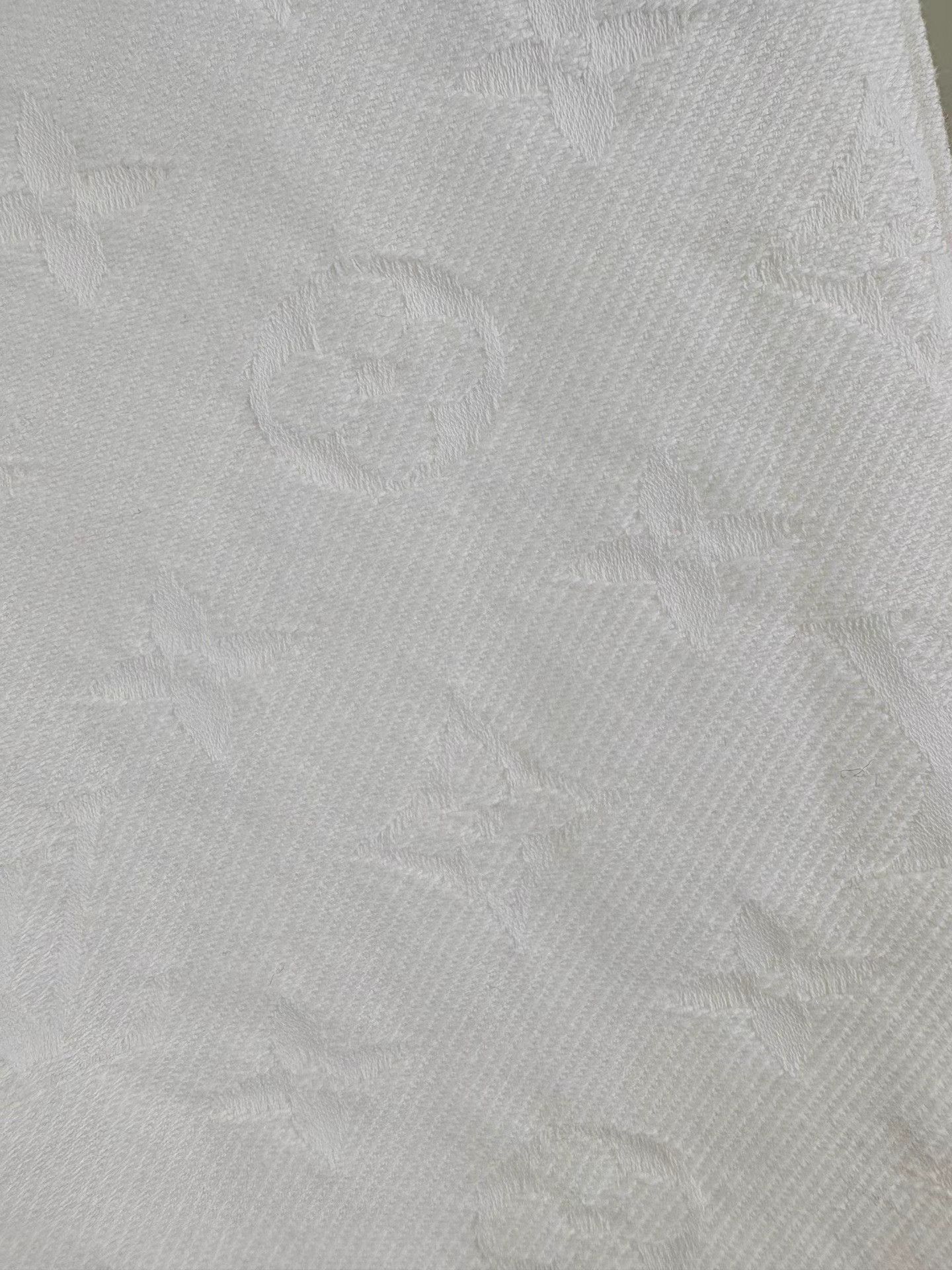Louis Vuitton LOUIS VUITTON LV25 New White Monogram Printed Jeans Size US 34 / EU 50 - 3 Thumbnail