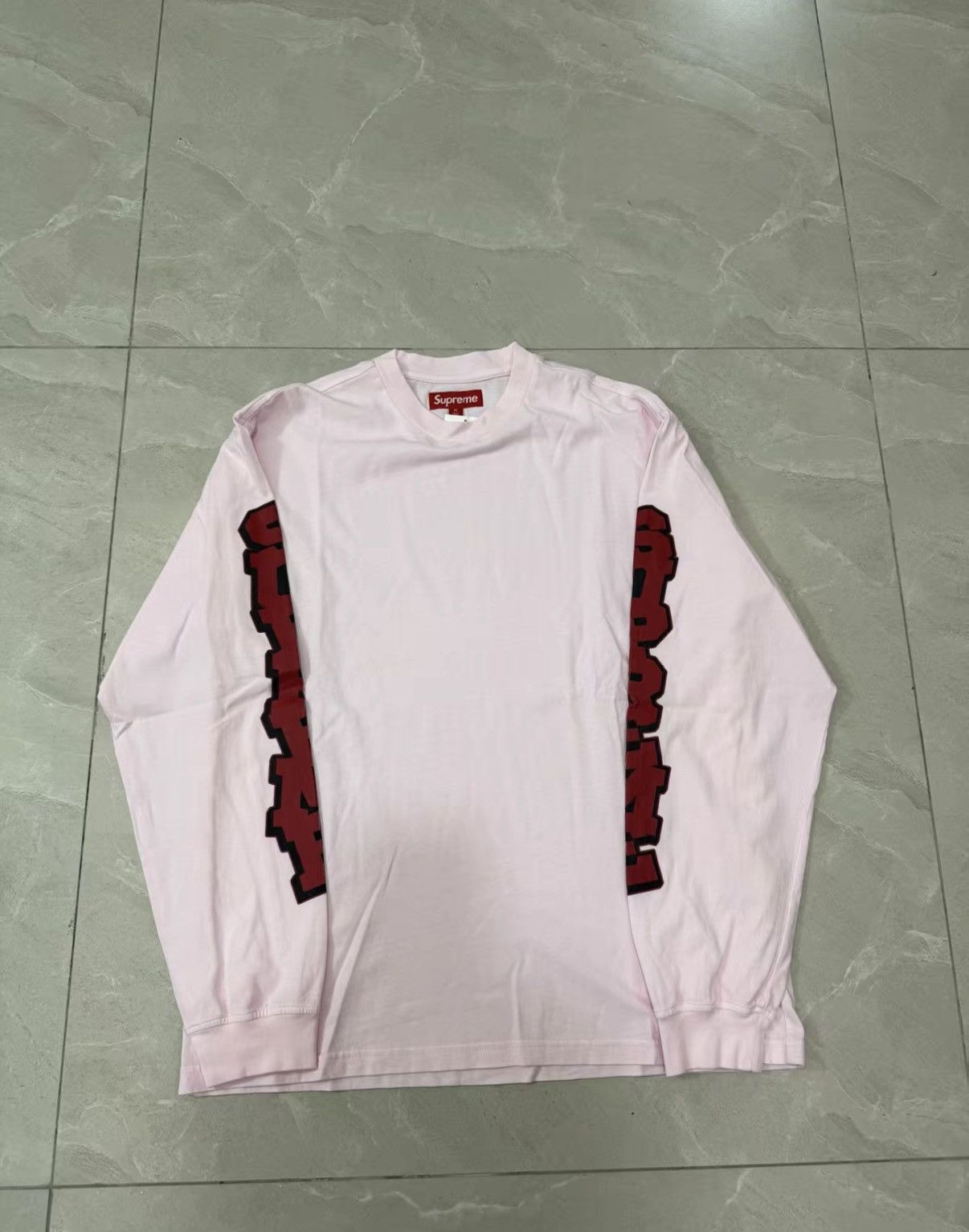 Supreme Supreme SS26 WEEK1 Cracked Sleeve L/S Top J34 Size US M / EU 48-50 / 2 - 1 Thumbnail