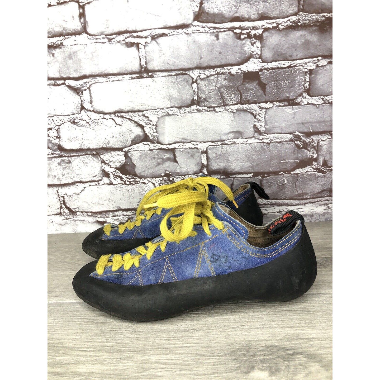 Other BOREAL Zephyr Blue Suede Leather Rock Climbing Shoes Men Sz Size US 7 / EU 40 - 1 Thumbnail