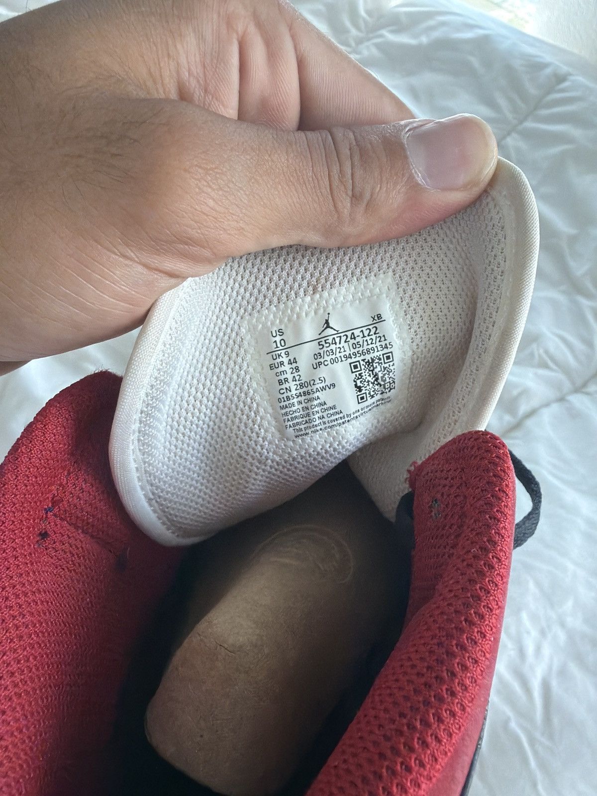 Nike gym red nike mid’s Size US 10 / EU 43 - 2 Thumbnail