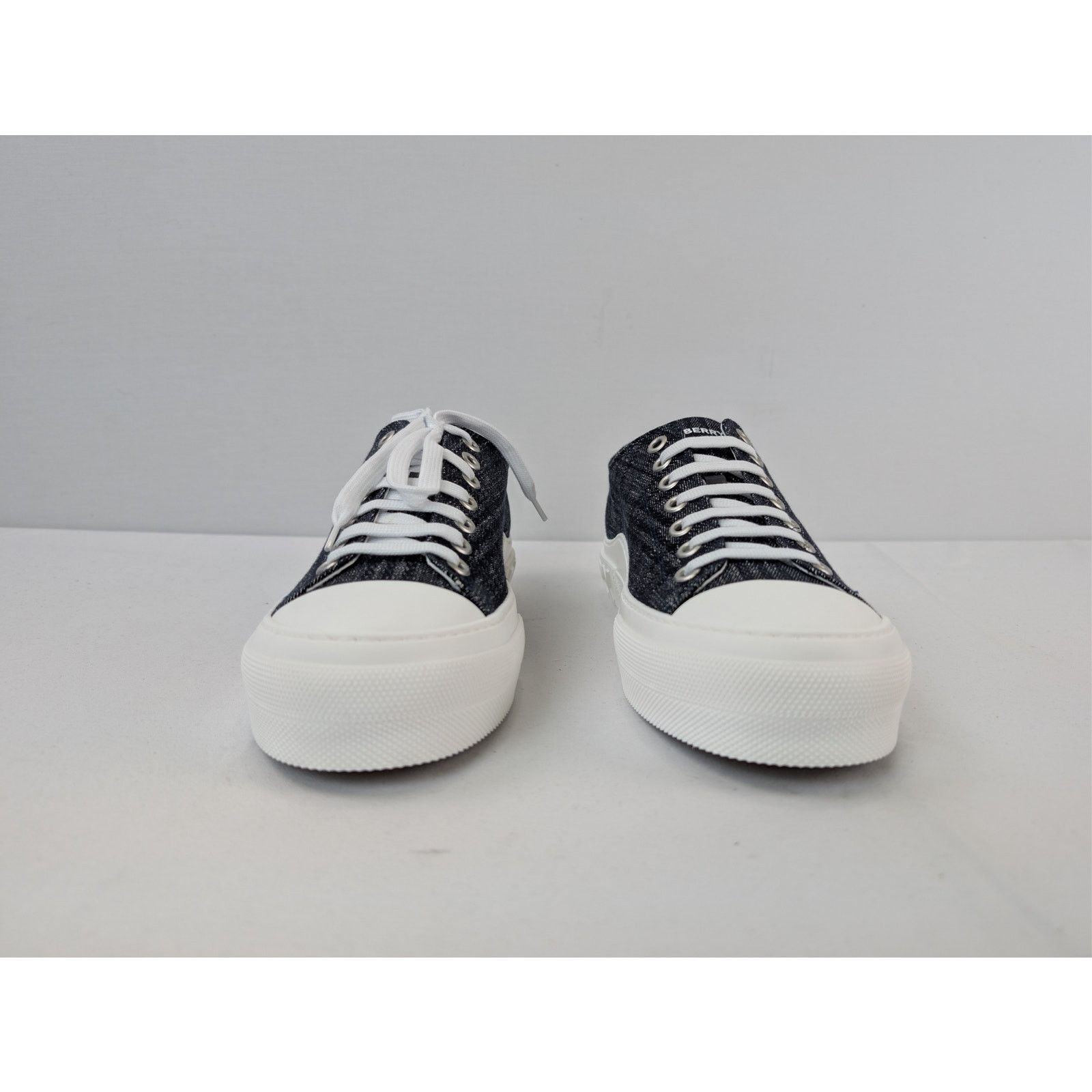 Burberry o1rshd1 Jack Check denim low-top sneakers white rubber sole Size US 12 / EU 45 - 8 Thumbnail