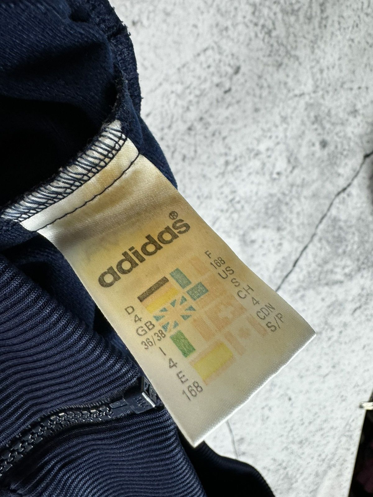 90’s adidas RETRO Y2K BIG logo TRACK JACKET