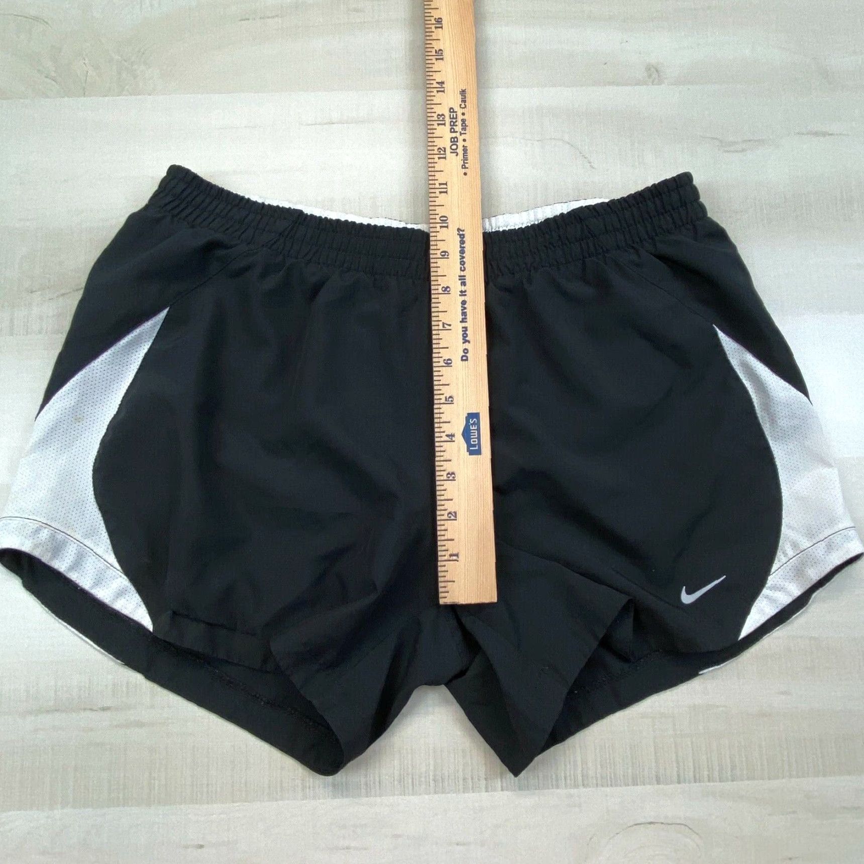 Nike Nike Womens Athletic Shorts Medium Black White Running Track Size 30" / US 8 / IT 44 - 6 Thumbnail