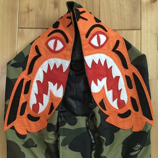 Bape BAPE camo Tiger hoodie snowboard jacket a bathing ape Size US L / EU 52-54 / 3 - 4 Thumbnail