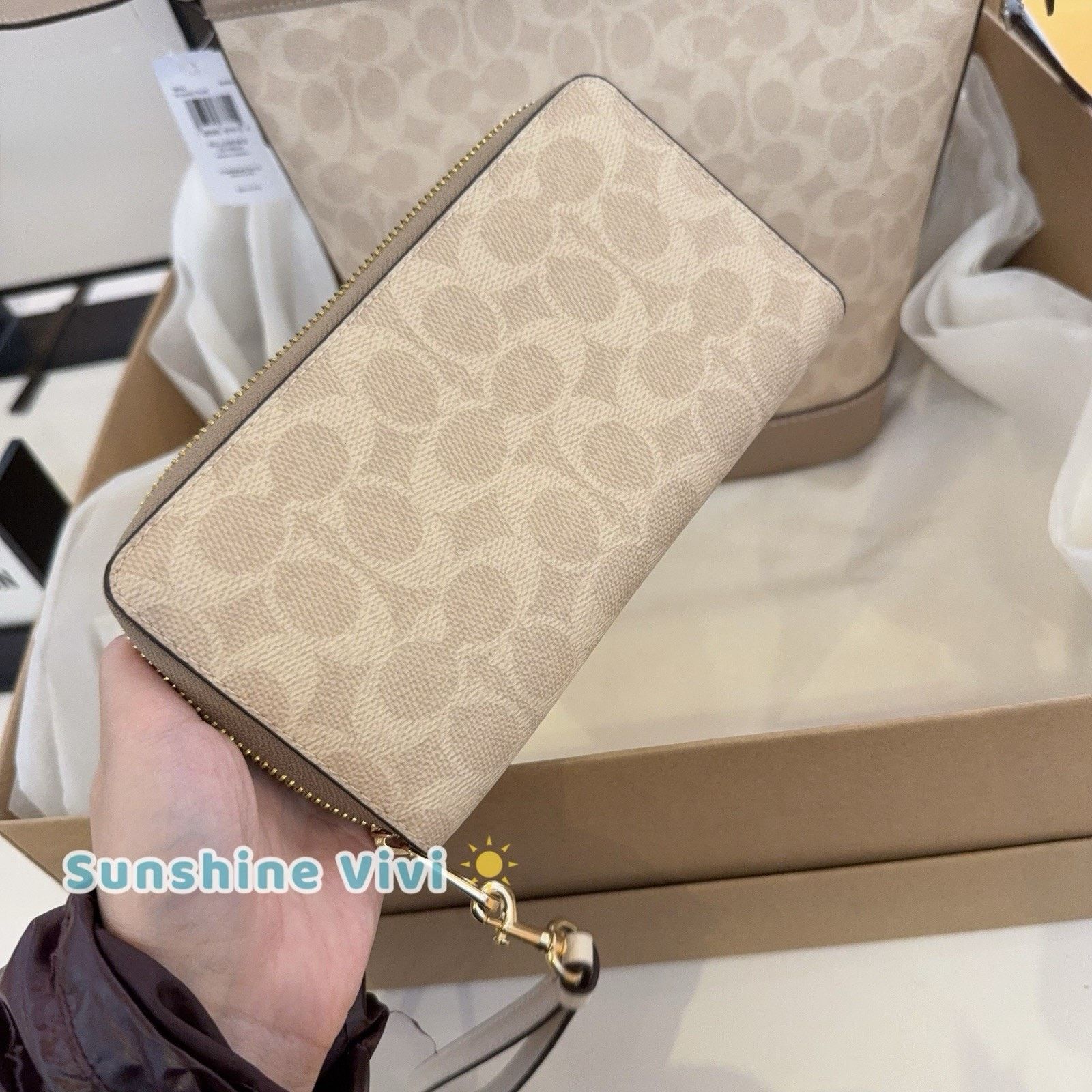 Coach NWT Bundle Coach CBH20 Jude Duffle & CW778 Long Wallet Size ONE SIZE - 9 Thumbnail
