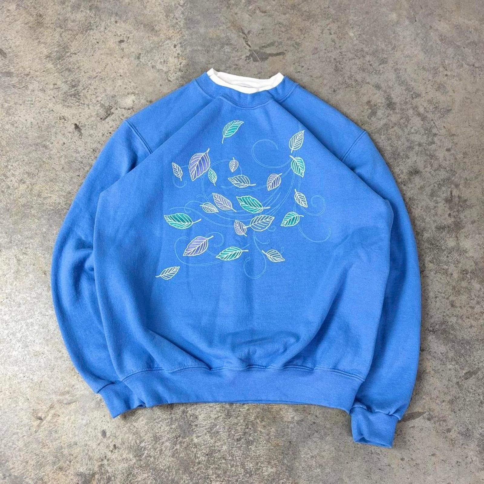 Vintage Blue and white leaf crewneck sweatshirt coquette grandma Size M / US 6-8 / IT 42-44 - 1 Thumbnail