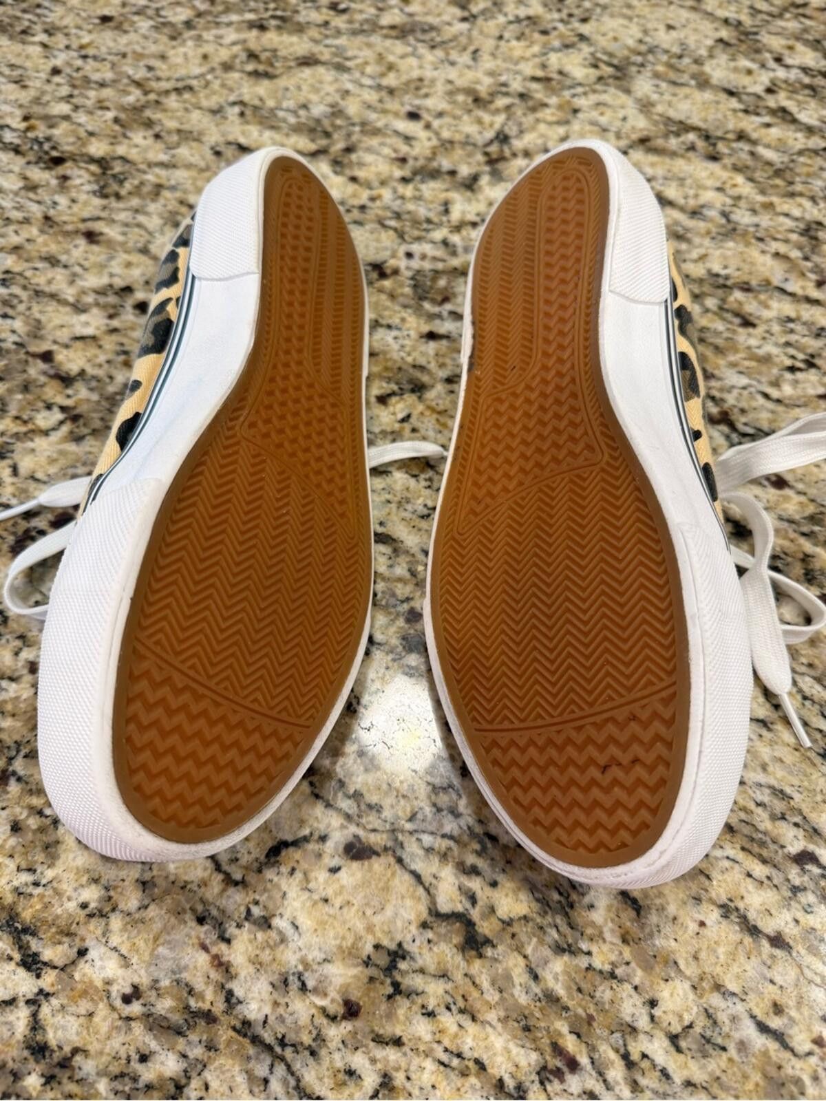 Other Unisex leopard print sneakers women’s SZ 8 Men’s 6 Size US 7.5 / IT 37.5 - 5 Thumbnail