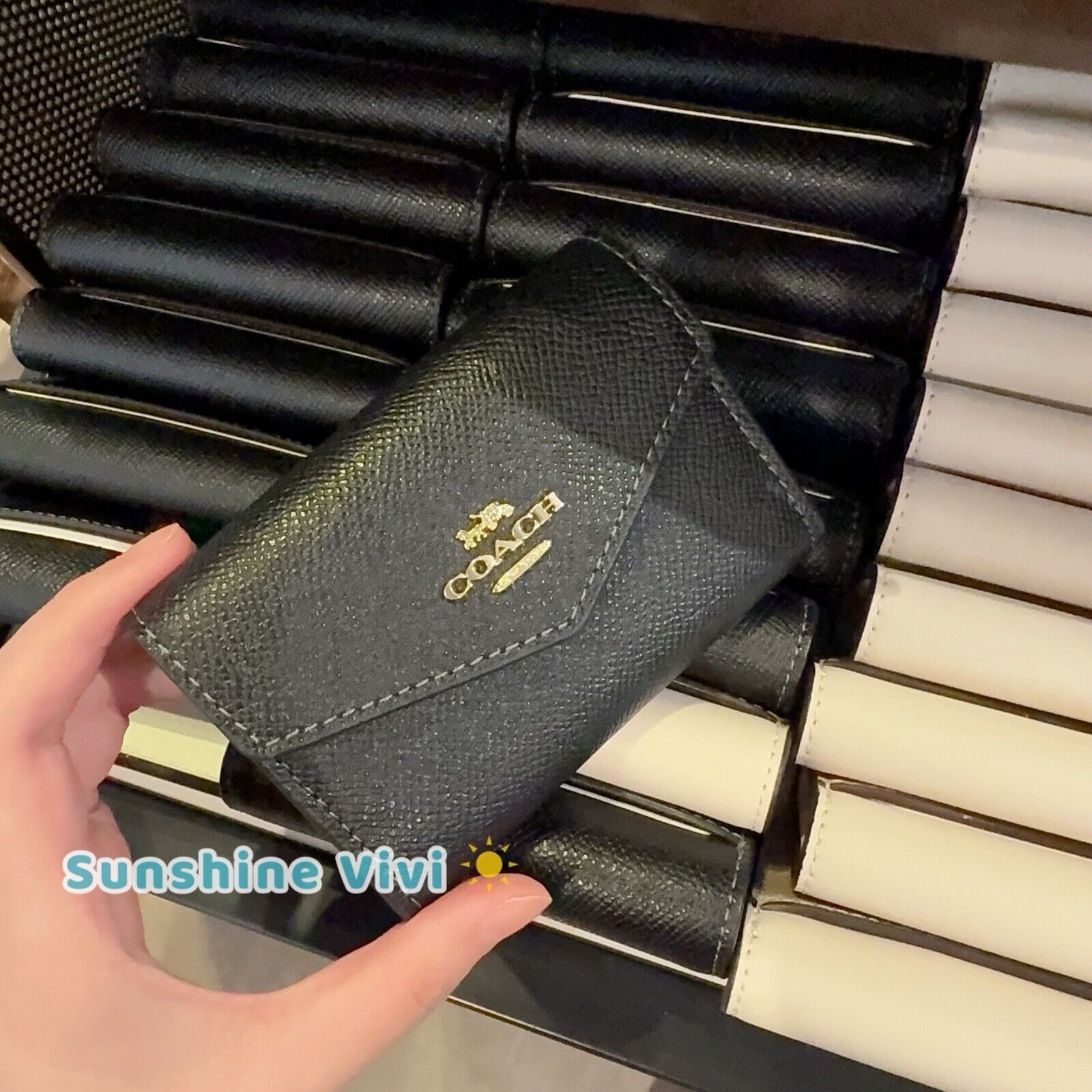 Coach NWT Coach Flap Card Case CH487 In Black Size ONE SIZE - 1 Thumbnail
