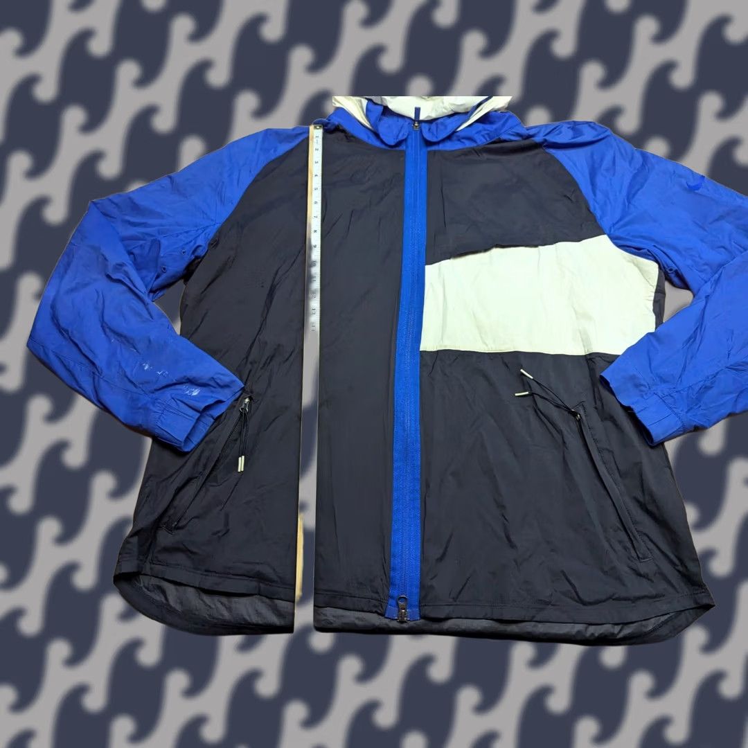 Nike Nike Shield Jacket Mens 2XL Windbreaker Full Zip Lightweight Hooded Blue Black Multicolor Athletic Regular Size XS? Size US XXL / EU 58 / 5 - 1 Thumbnail