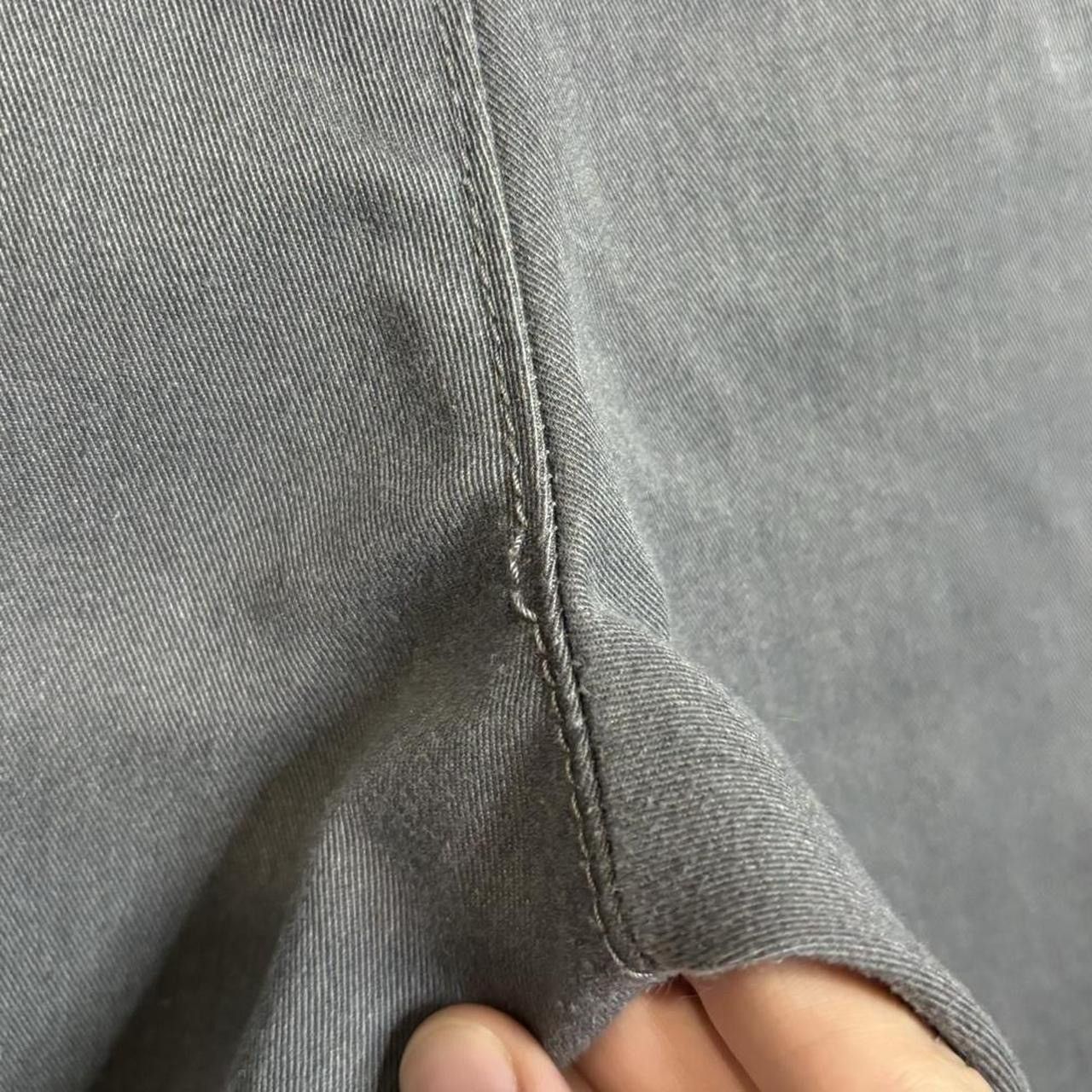 Vintage Vintage 00s Faded Grey Shorts Size US 33 - 7 Thumbnail