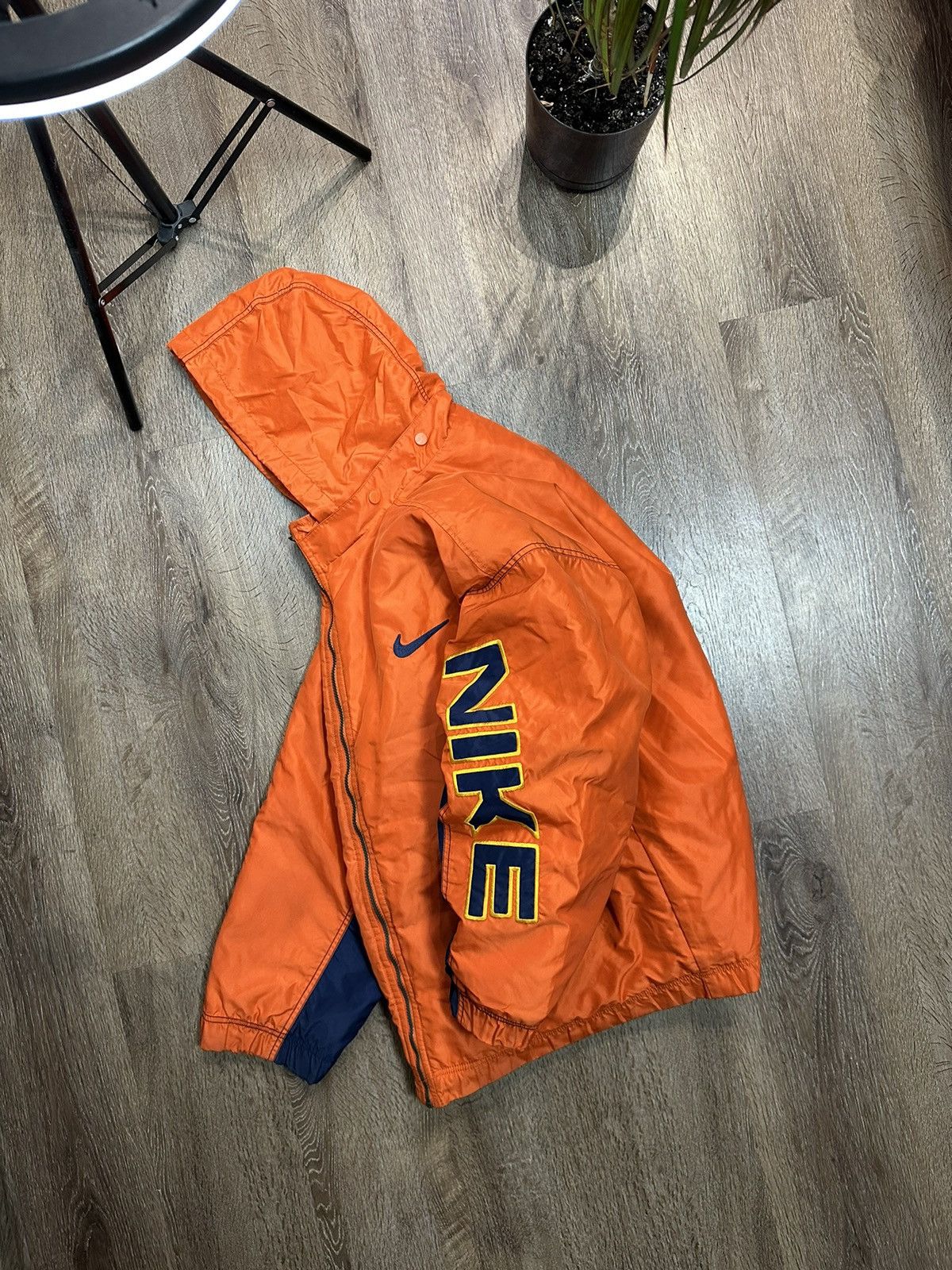 Nike 1990s Vintage Nike Light Jacket Big Logo Y2K Size US L / EU 52-54 / 3 - 1 Thumbnail