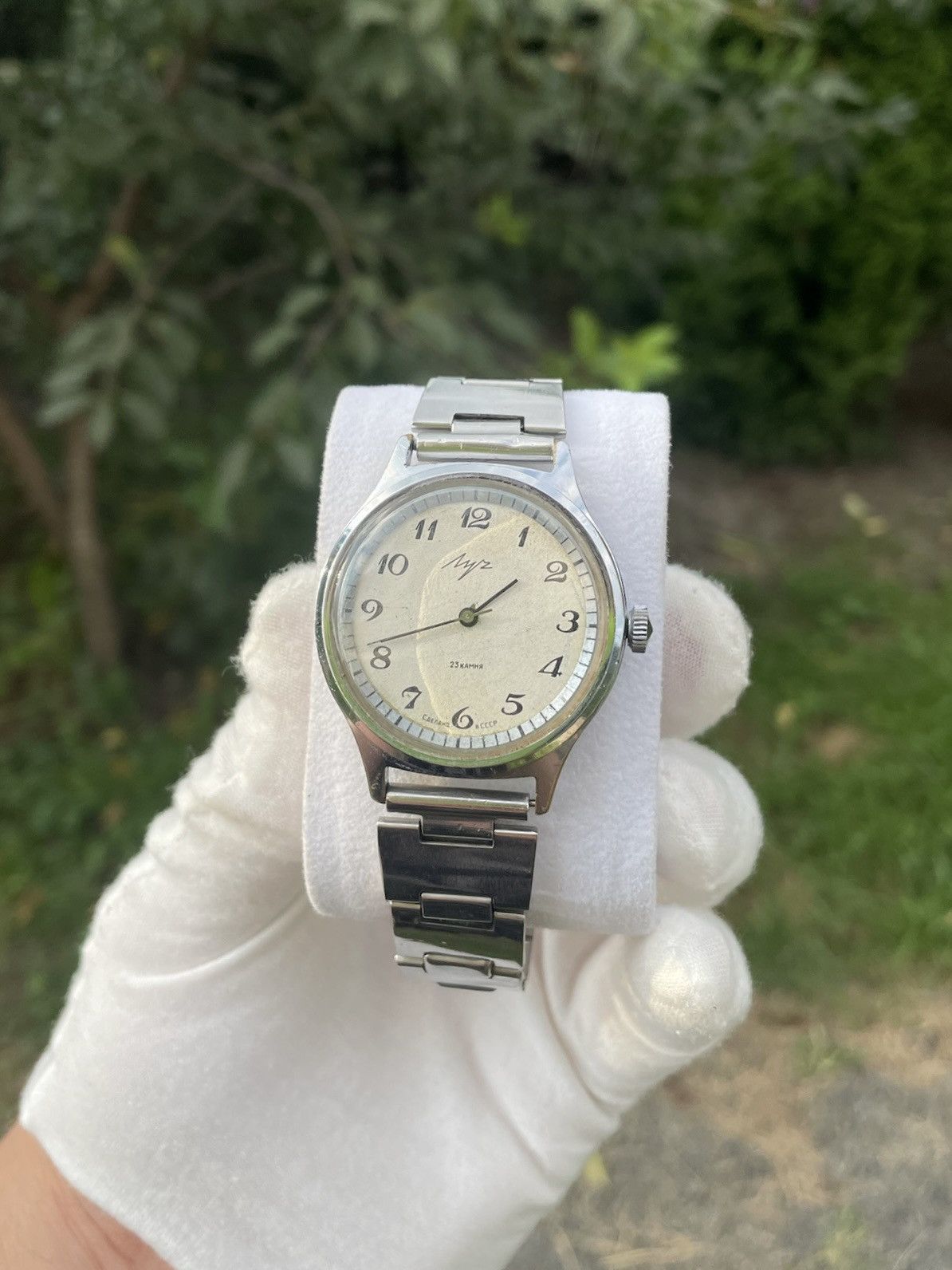 Vintage Vintage Watch Luch Mechanical Wristwatch 1980s Size ONE SIZE - 1 Thumbnail