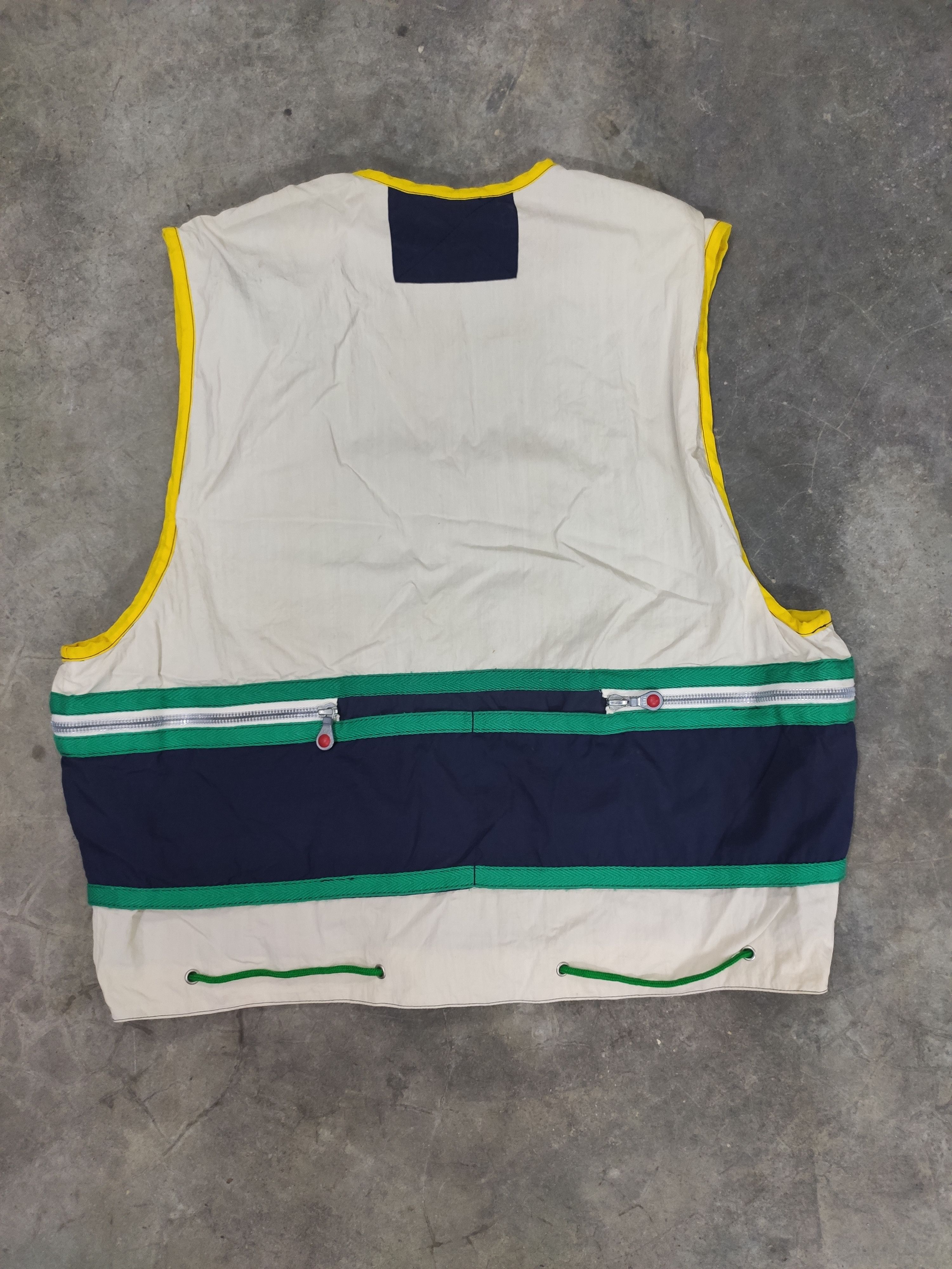 Sports Specialties 🔥 PIAA SPORTS vest racing riri zipper Size US L / EU 52-54 / 3 - 5 Thumbnail