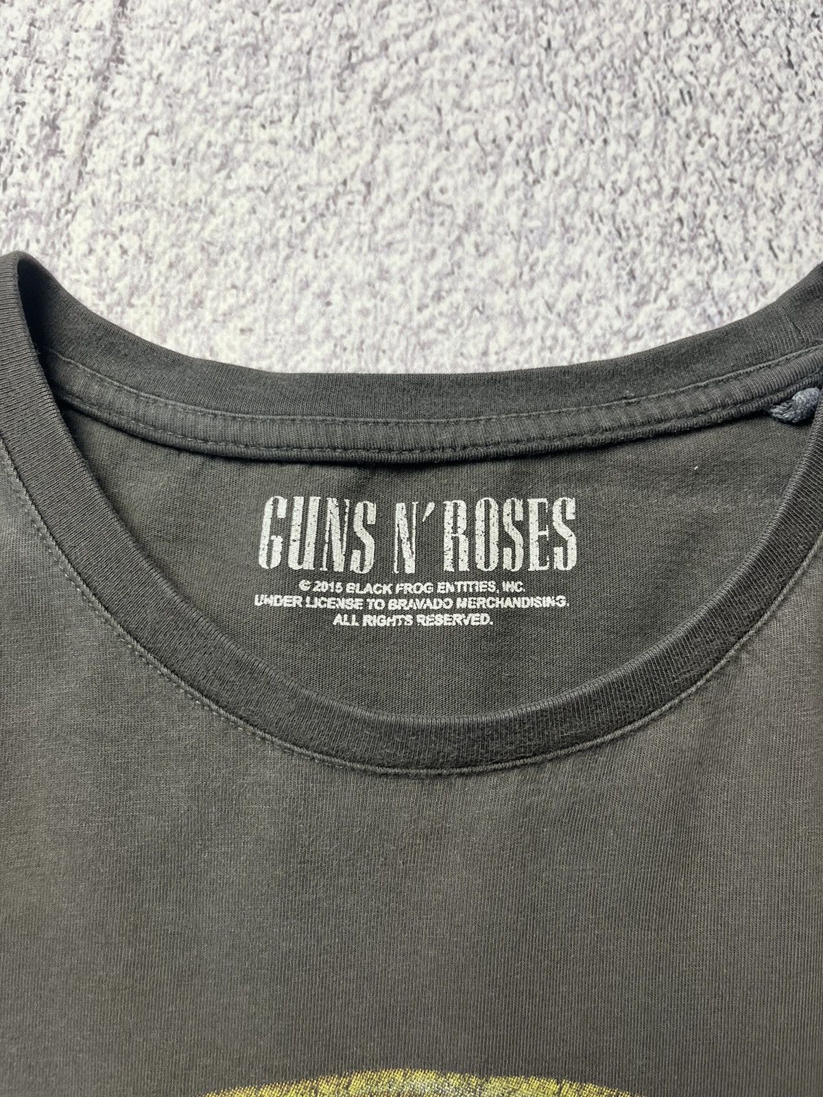 Band Tees Rare Vintage Guns N' Roses band rock tee Y2K Distreesed Size US M / EU 48-50 / 2 - 16 Thumbnail