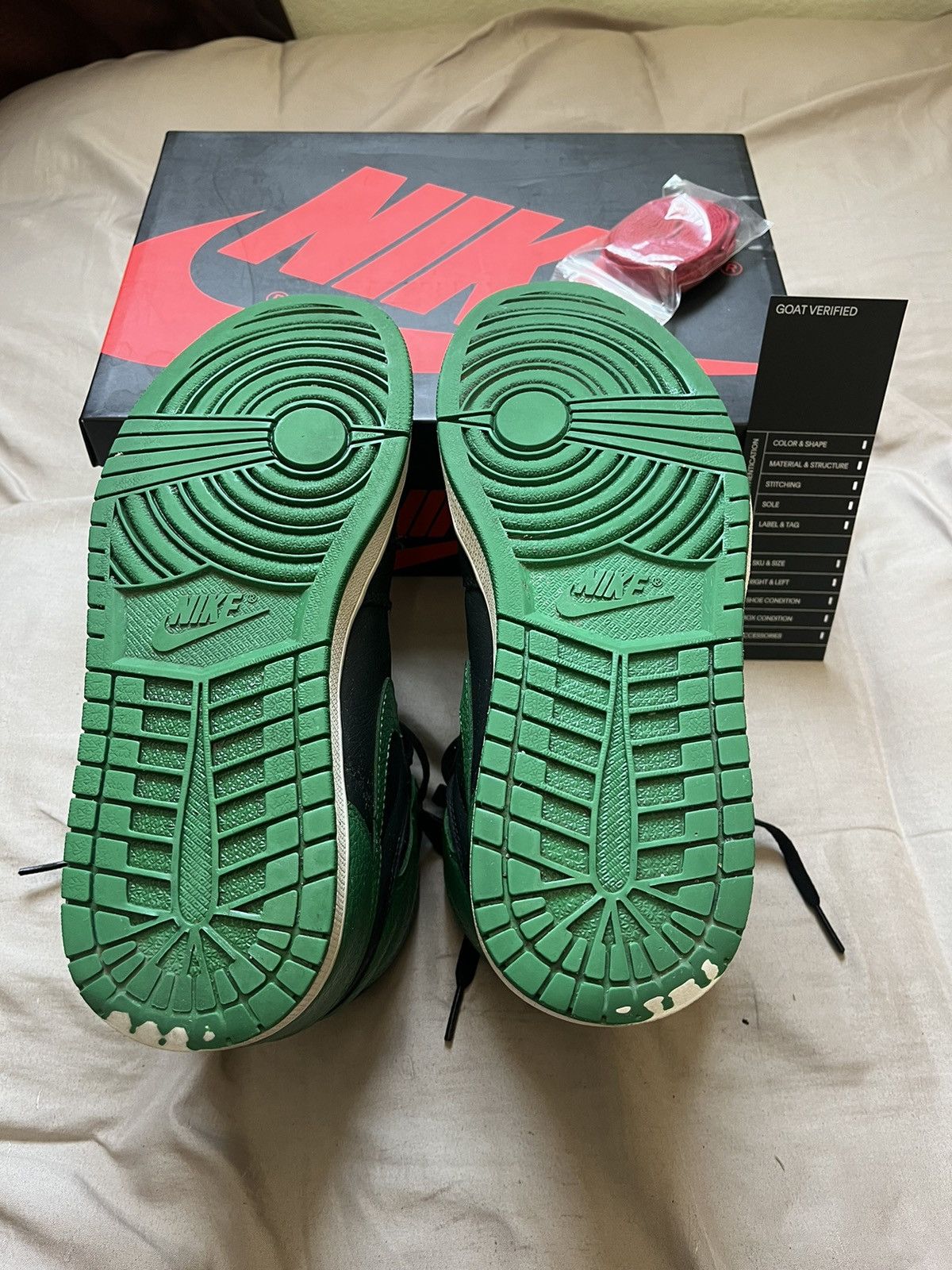 Jordan Brand × Nike Jordan 1s Pine Green 2.0 Size US 9.5 / EU 42-43 - 3 Thumbnail