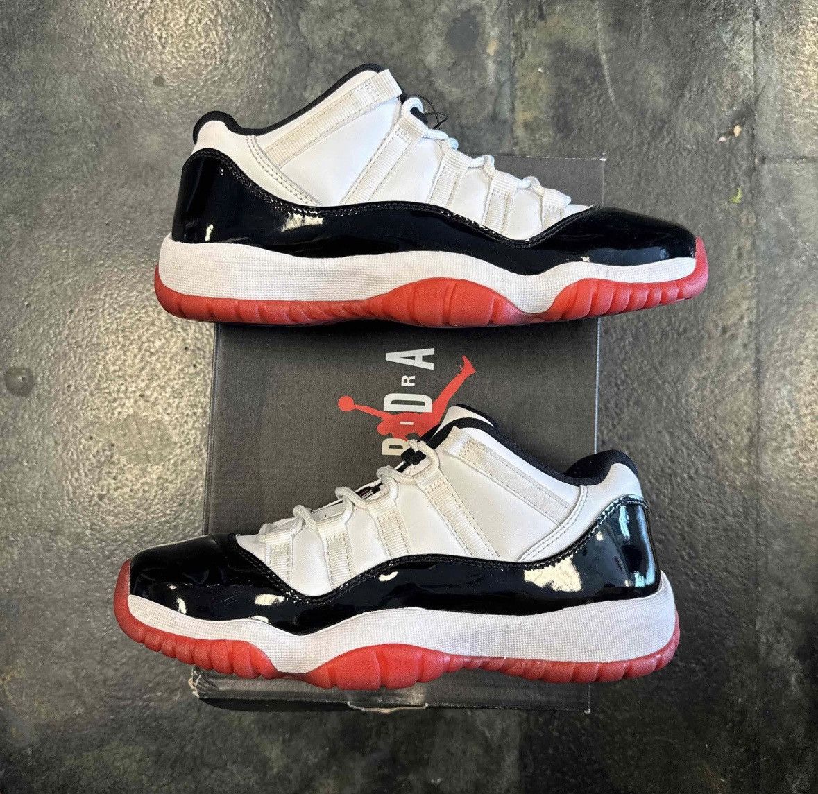 Jordan Brand Jordan 11 Bred Concord Size US 6 / EU 39 - 1 Thumbnail