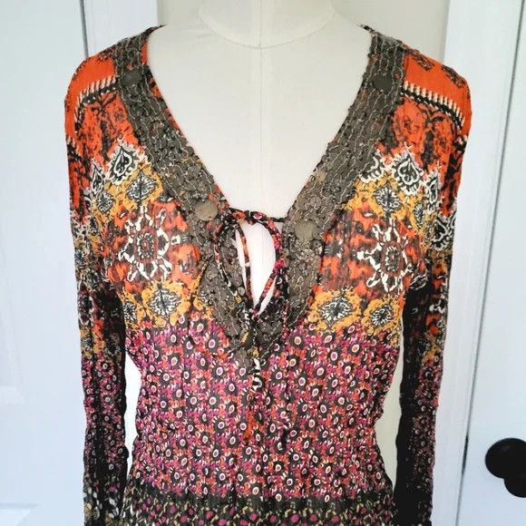 Guess Holly Black Multi Long Slv Embellished Sheer Printed Tunic Size M / US 6-8 / IT 42-44 - 7 Thumbnail