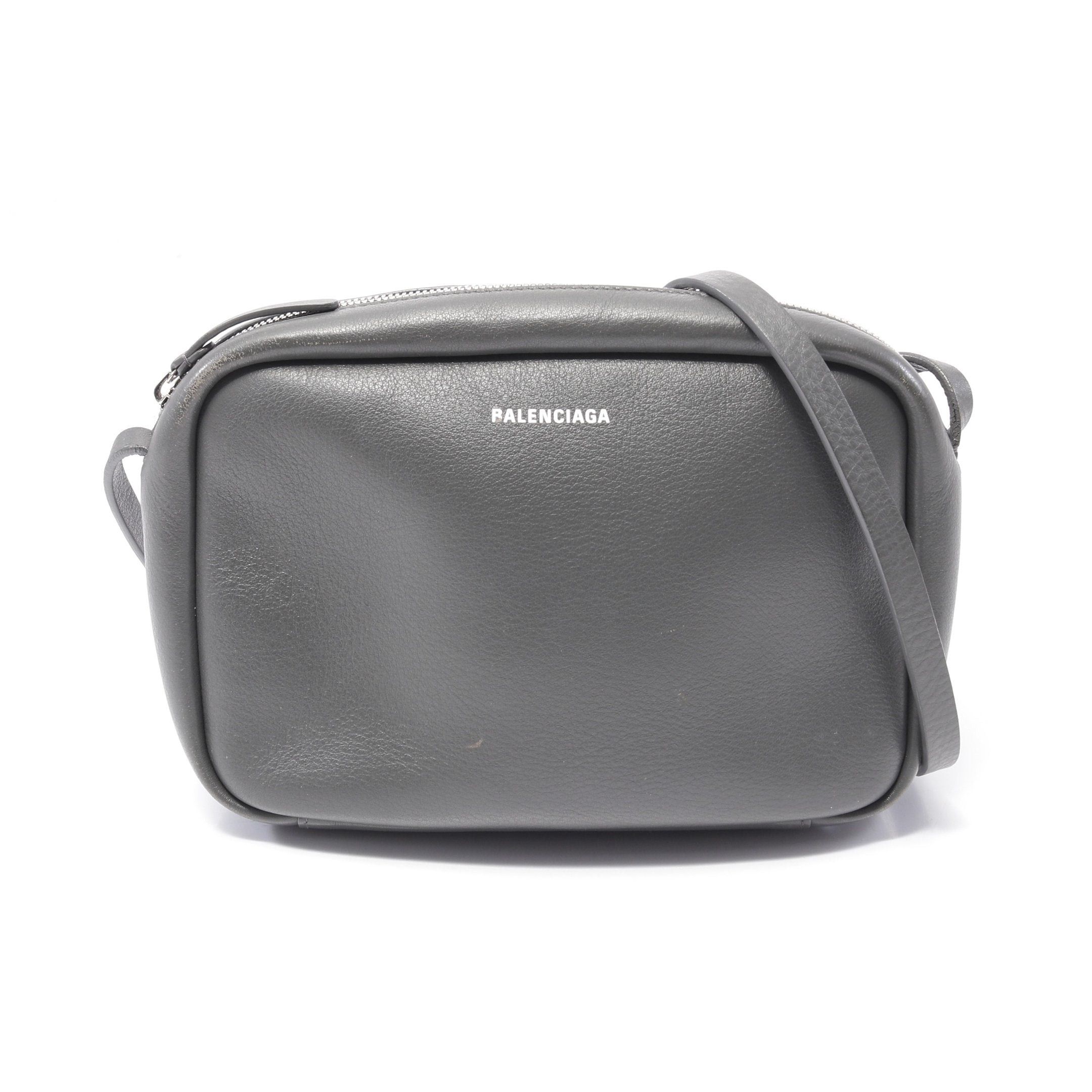 Balenciaga Balenciaga Everyday Camera Bag S Shoulder Leather Gray Size ONE SIZE - 1 Thumbnail