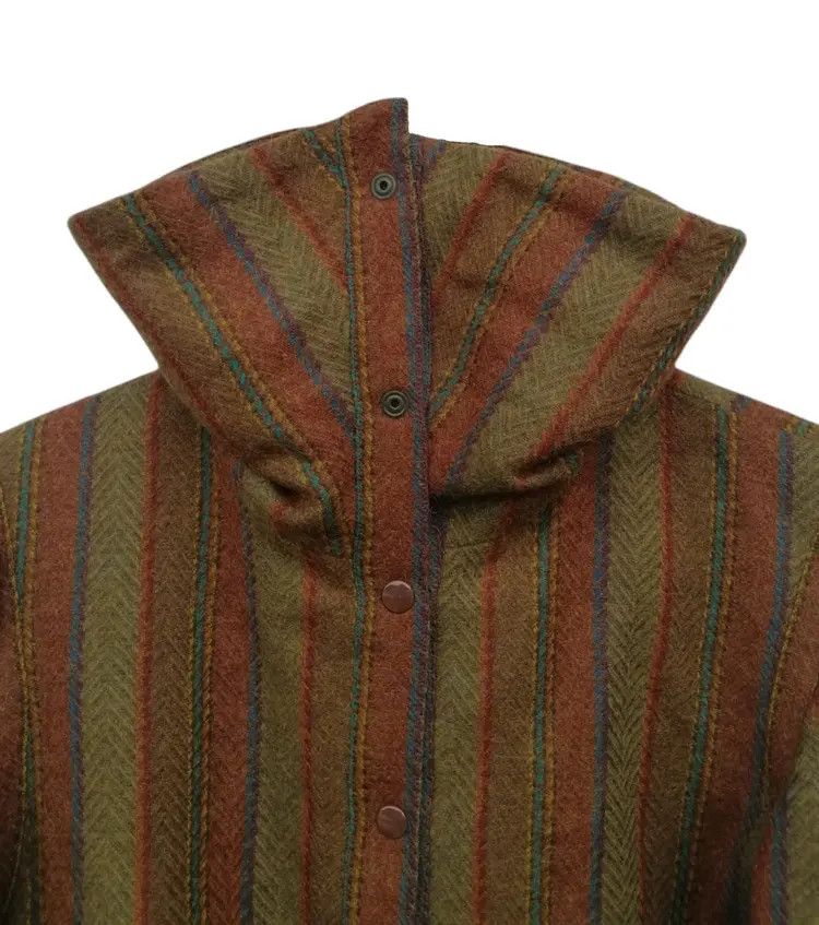 Salvatore Ferragamo Vintage Salvatore Ferragamo Wool Crop Tops Jacket Size M / US 6-8 / IT 42-44 - 7 Thumbnail