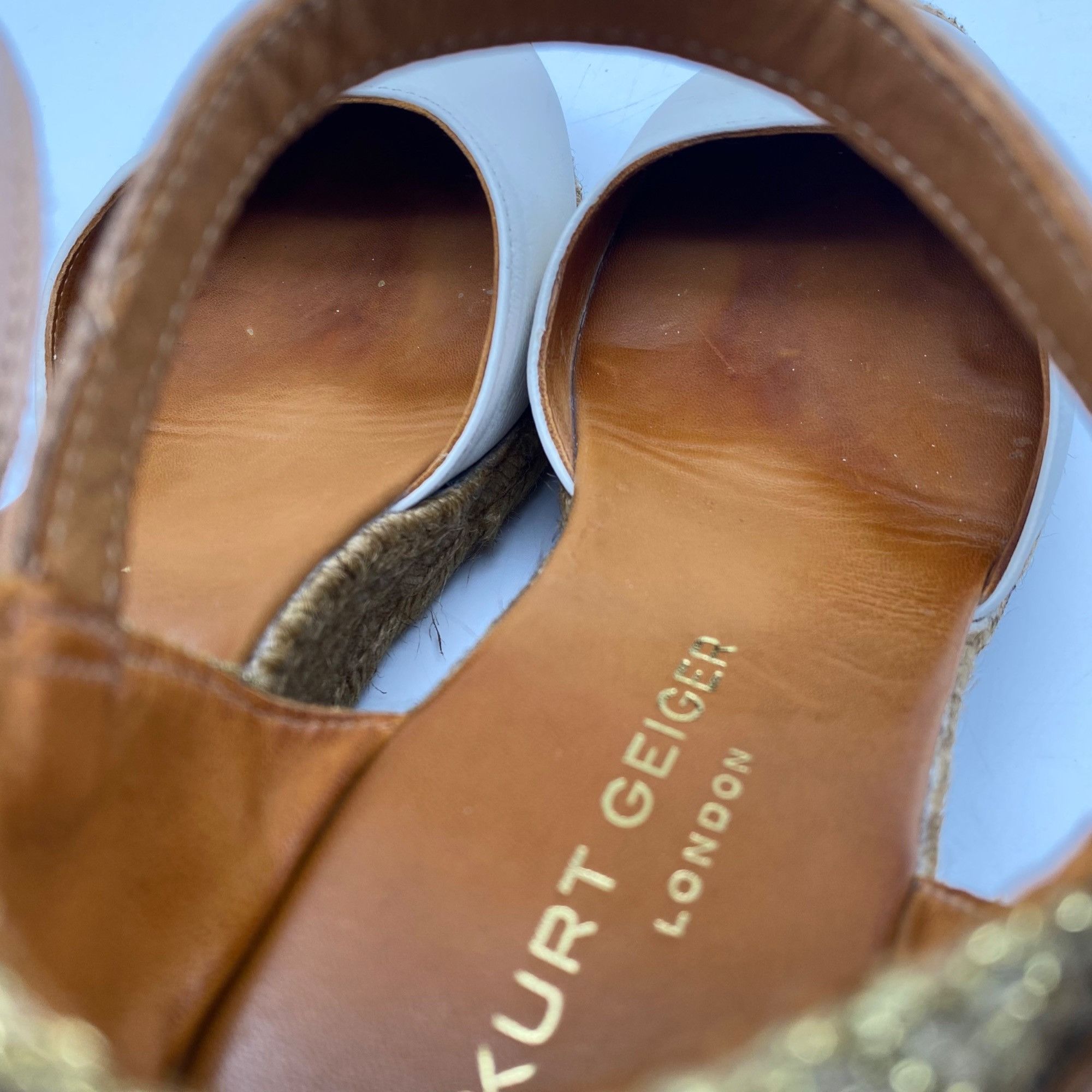 Kurt Geiger Kurt Geiger London Monty White/Gold wedge heel espadrilles W Size US 8 / IT 38 - 13 Thumbnail