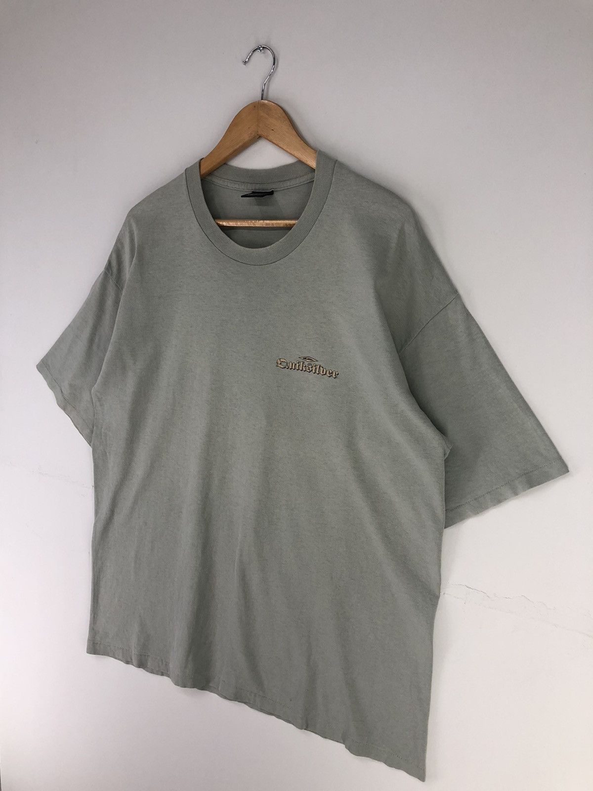 Quiksilver Vintage Quiksilver Big Logo Distressed Tshirt Size US XL / EU 56 / 4 - 4 Thumbnail