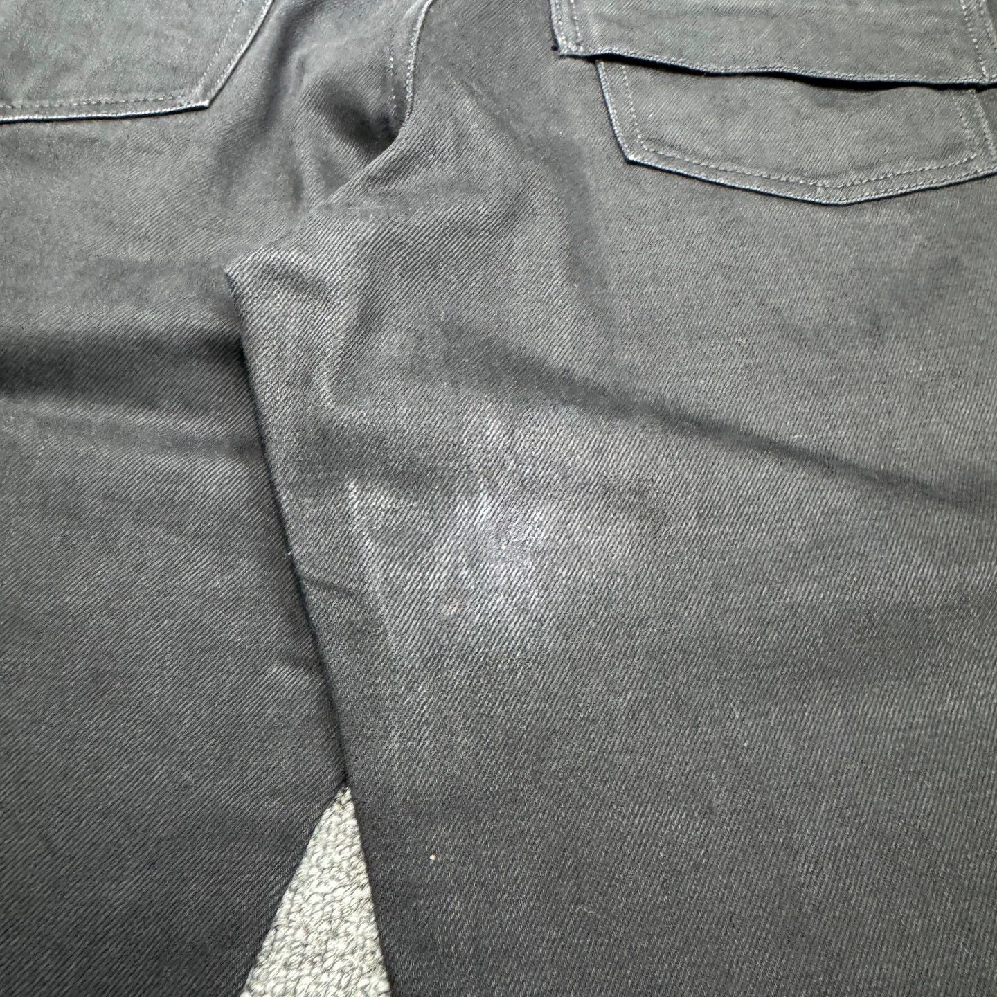 Givenchy Givenchy Leather Tag Denim Jeans 98 New 33W90L100 Dirty Size US 33 - 6 Thumbnail