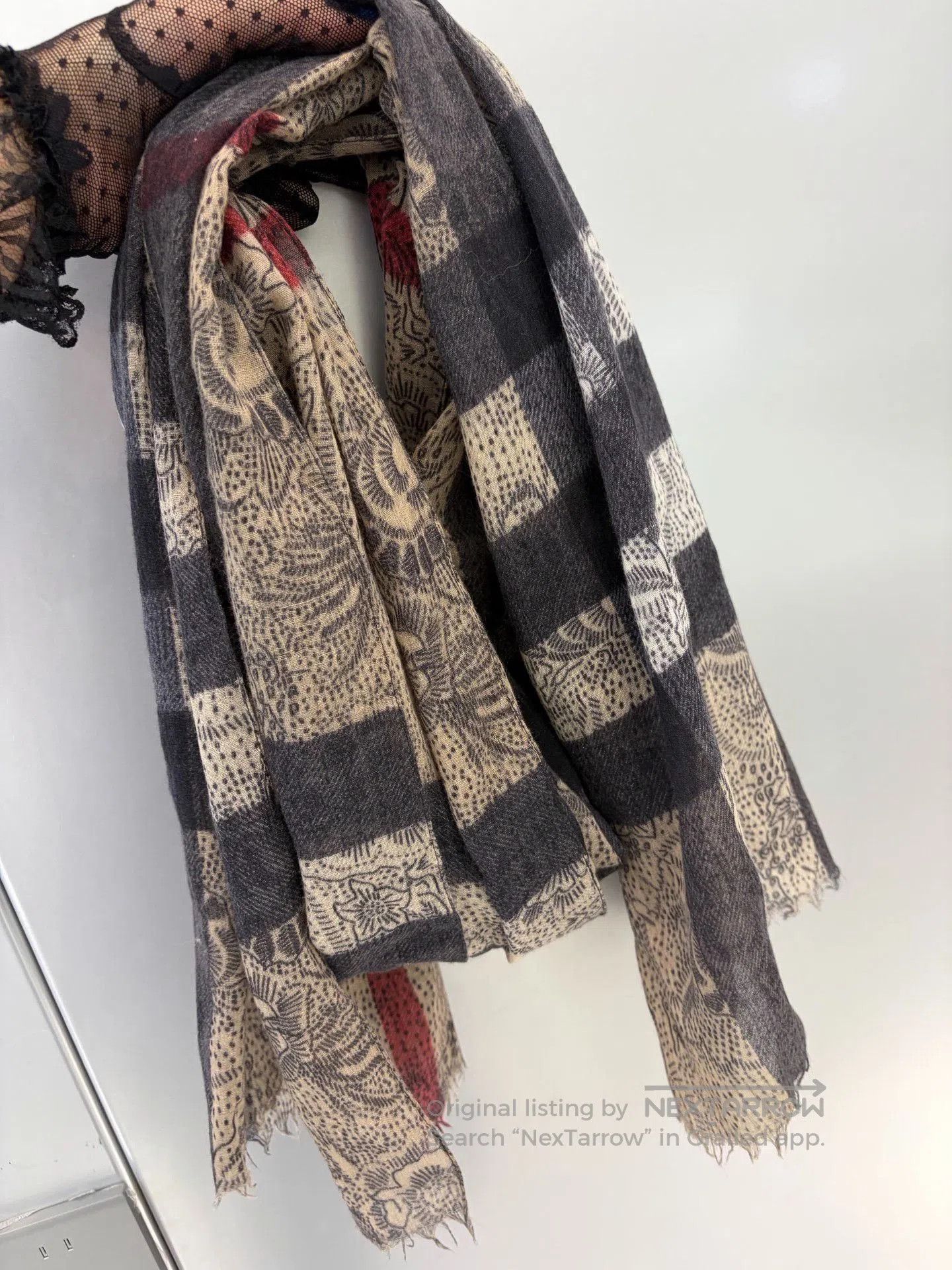 Burberry Burberry Beige Cashmere Scarf. Size ONE SIZE - 7 Thumbnail