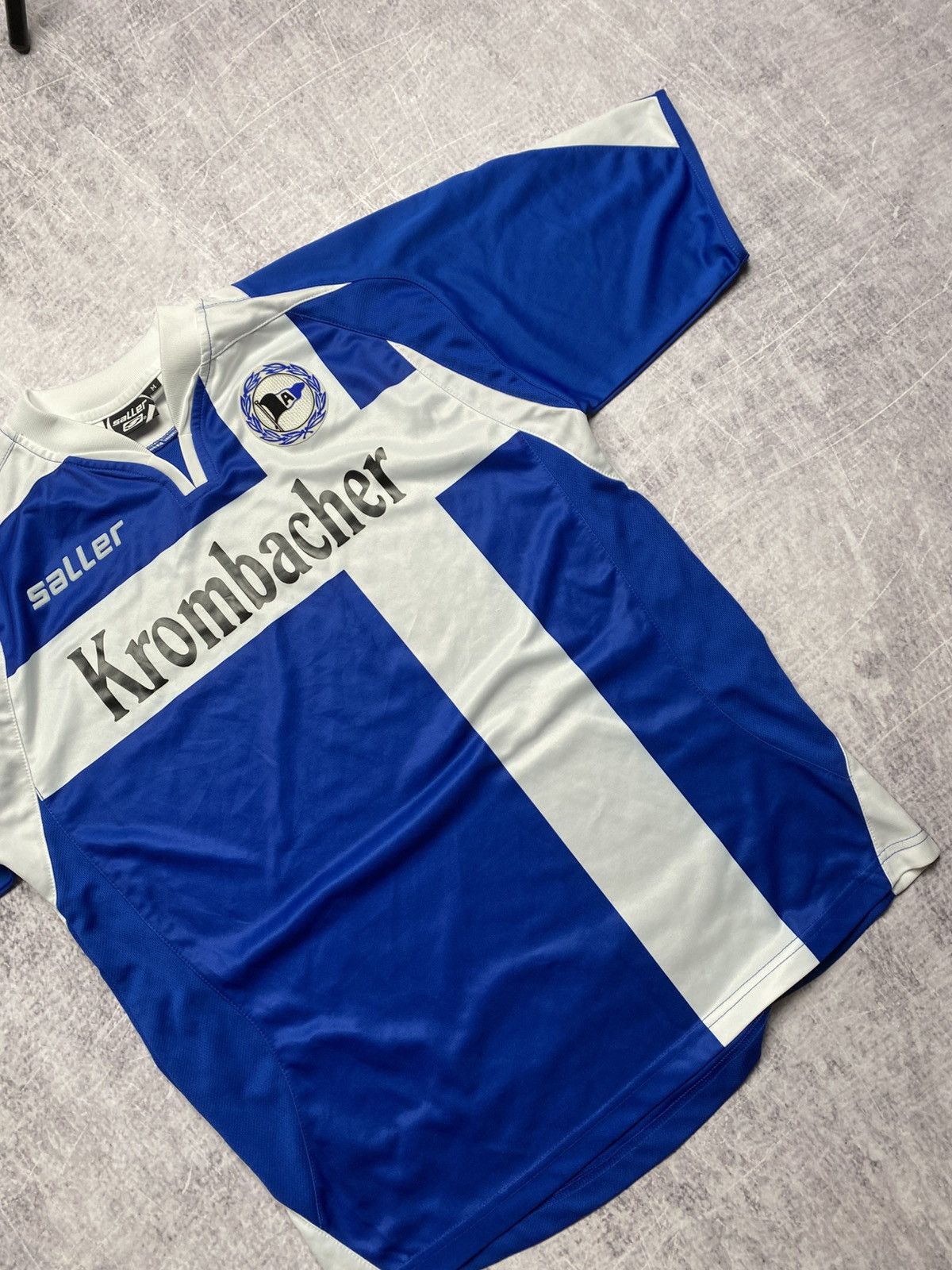 Vintage Vintage football soccer Saller jersey Arminia Bielefeld 7/8 Size US M / EU 48-50 / 2 - 3 Thumbnail