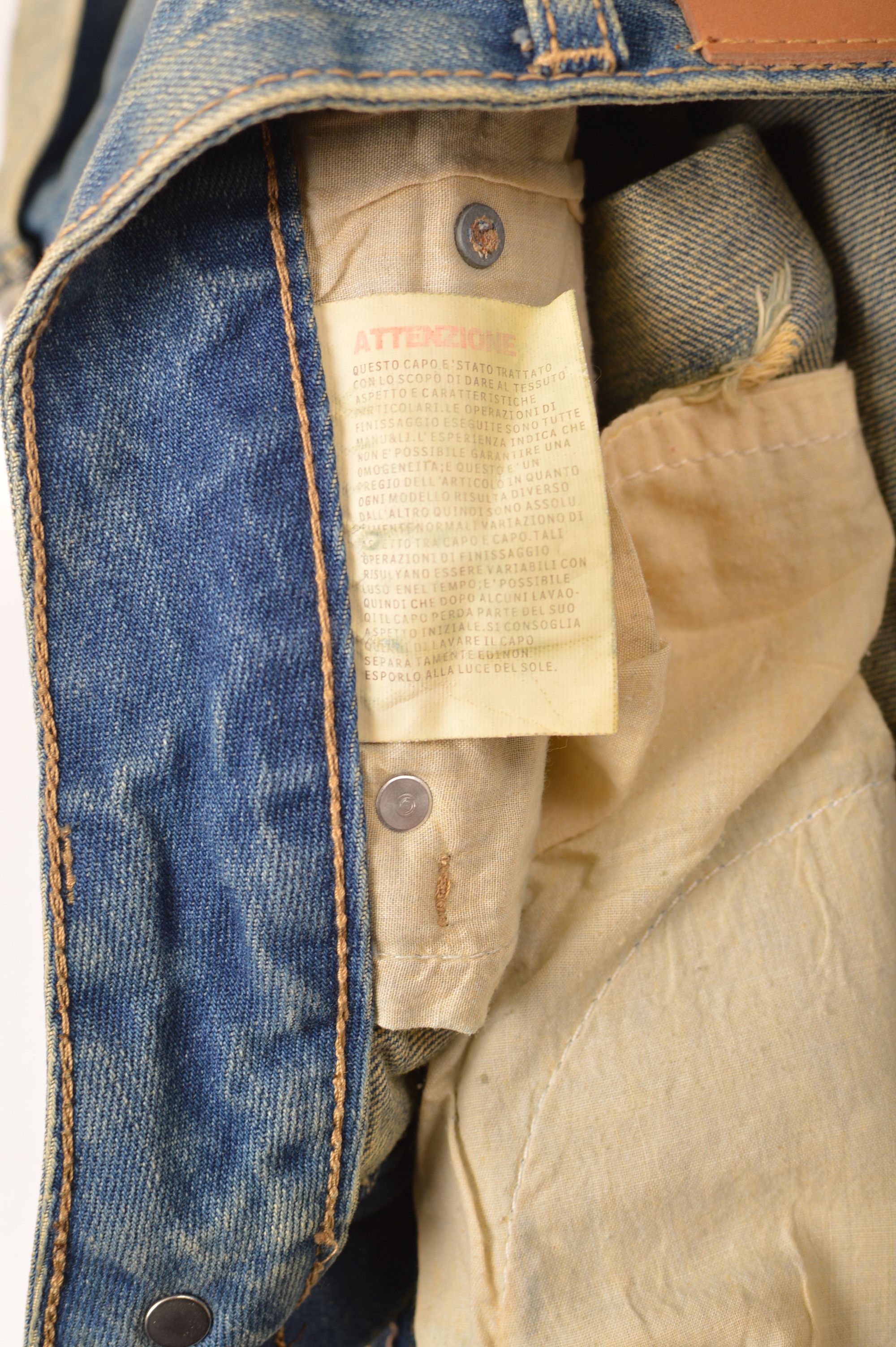 Miss Sixty × Vintage Miss Sixty Collection Vintage Distressed Denim Shorts Size 26" / US 2 / IT 38 - 7 Thumbnail