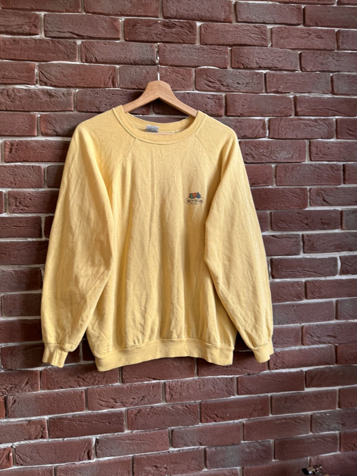 Fruit Of The Loom Rare 90s Yellow Screen Stars FOTL Blank Sweatshirt Crewneck Size US L / EU 52-54 / 3 - 3 Thumbnail