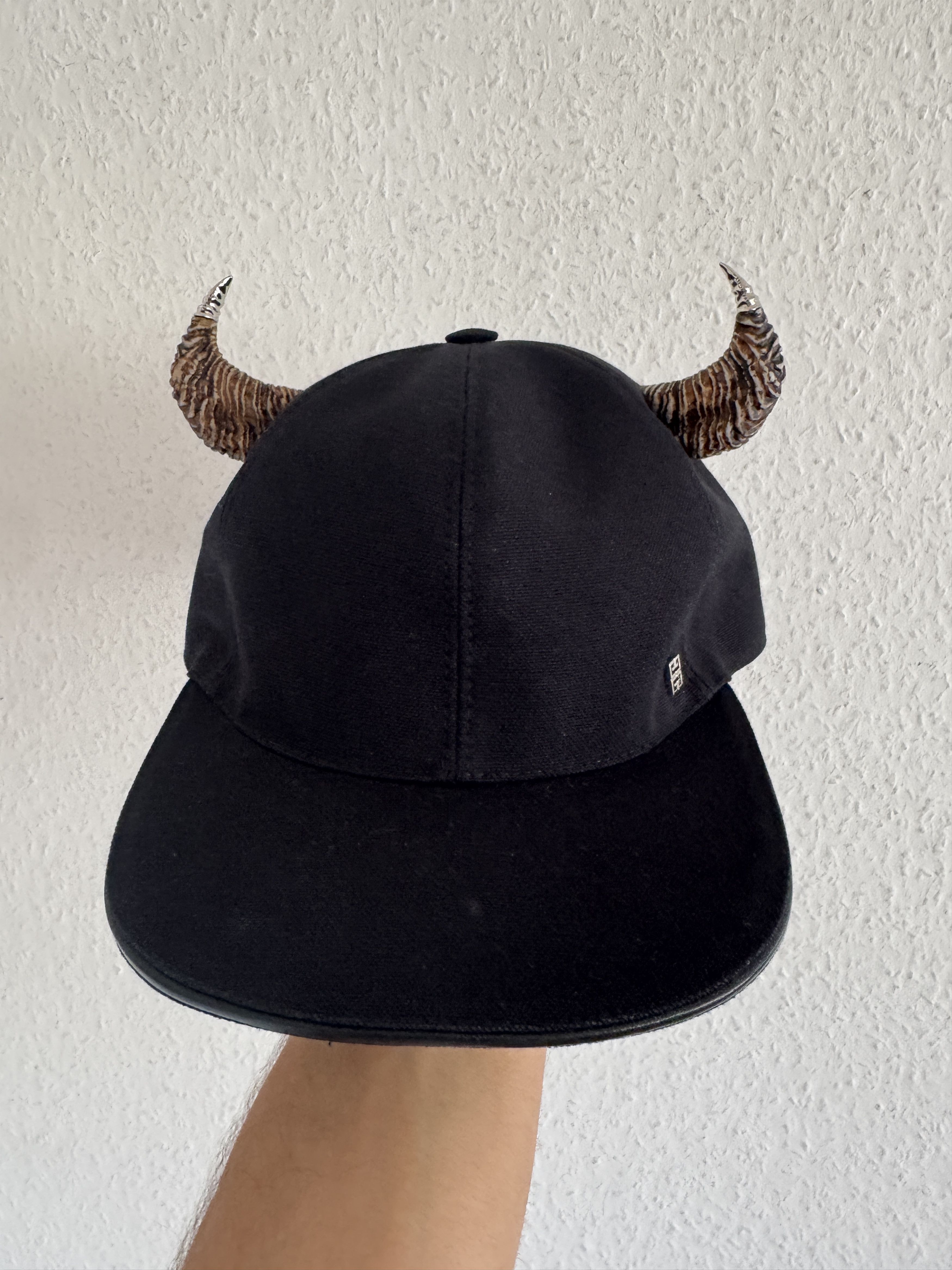 Givenchy Horn-detailed cap with 4G plaque Size ONE SIZE - 2 Thumbnail