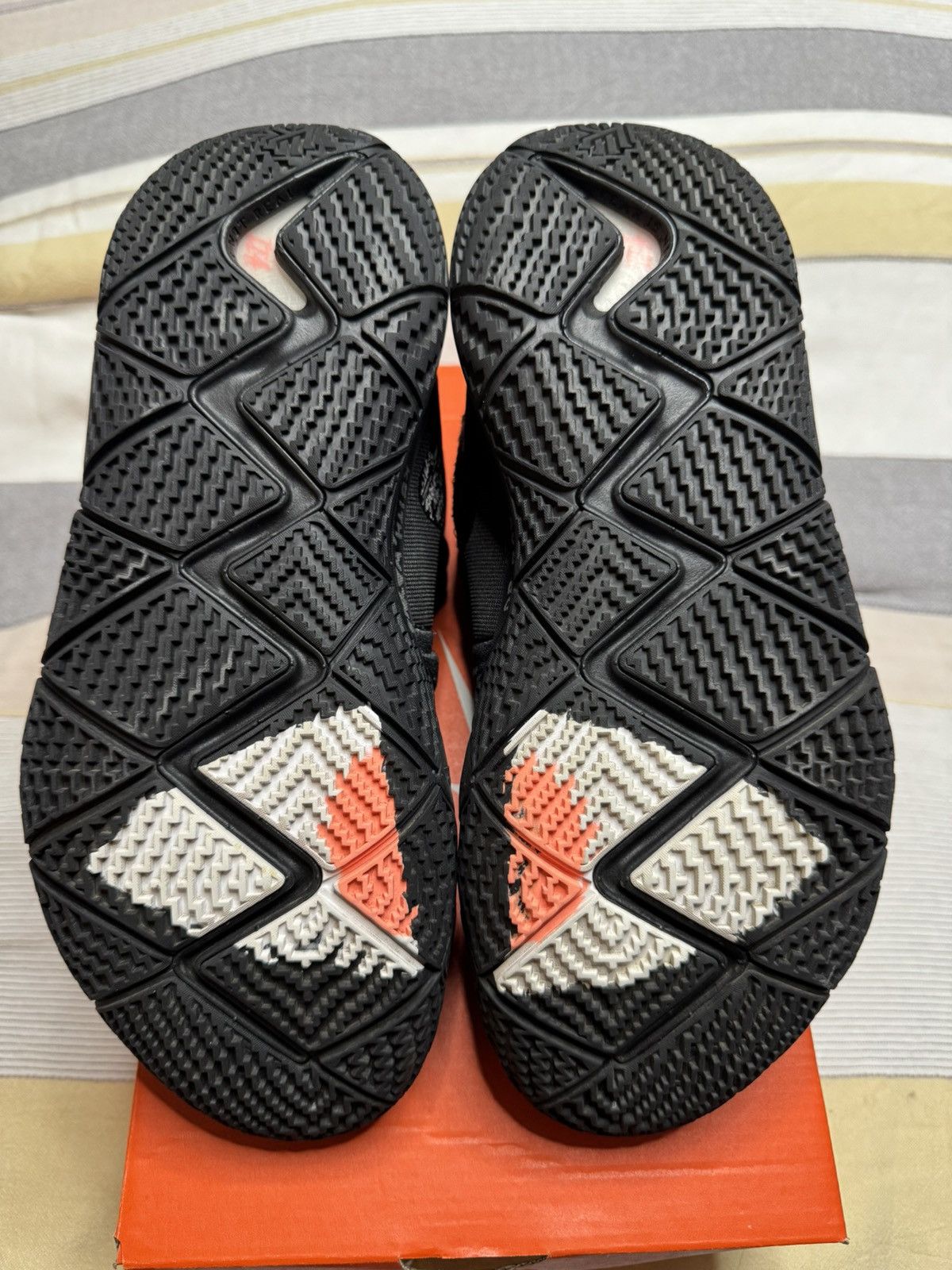 Nike Nike Kybrid S2 “What The” Size US 9 / EU 42 - 5 Thumbnail