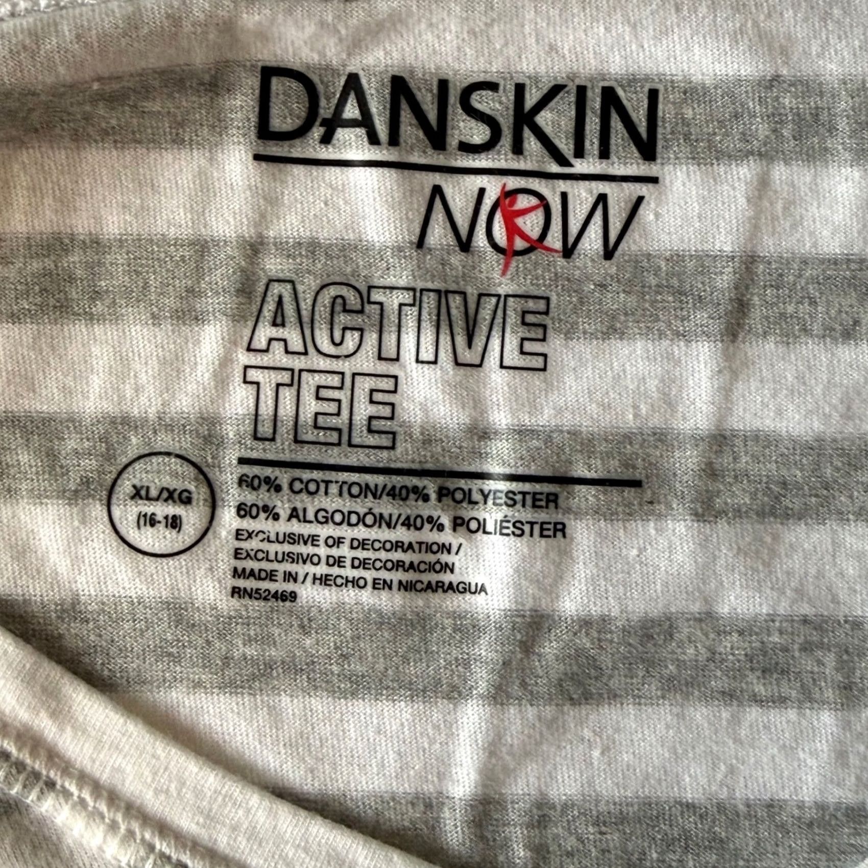 Vintage Danskin Now Active Tee XL Grey White Striped V Neck Long Sleeve Breathable Basic Size XL / US 12-14 / IT 48-50 - 5 Thumbnail