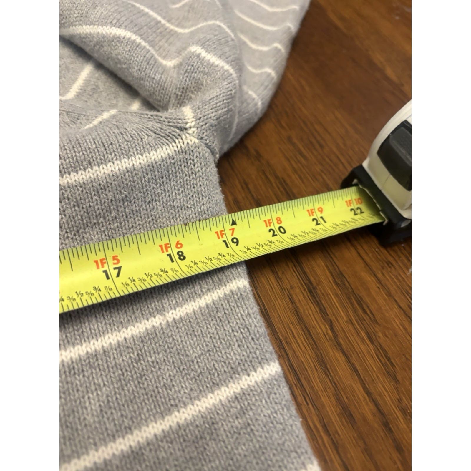 Eddie Bauer VINTAGE Eddie Bauer Womens Sweater Knit Pullover Raglan Crew Neck Gray Striped Size M(Cotton) Size M / US 6-8 / IT 42-44 - 3 Thumbnail