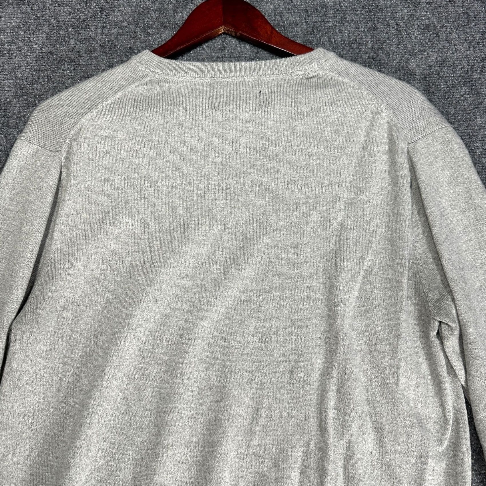 Banana Republic Banana Republic Sweater Mens M Gray Cashmere Cotton Pullover Rib Hem V-Neck Ribbed Cuffs Classic Modern Knit Pullover Fall Winter Casual Business Size US M / EU 48-50 / 2 - 8 Thumbnail