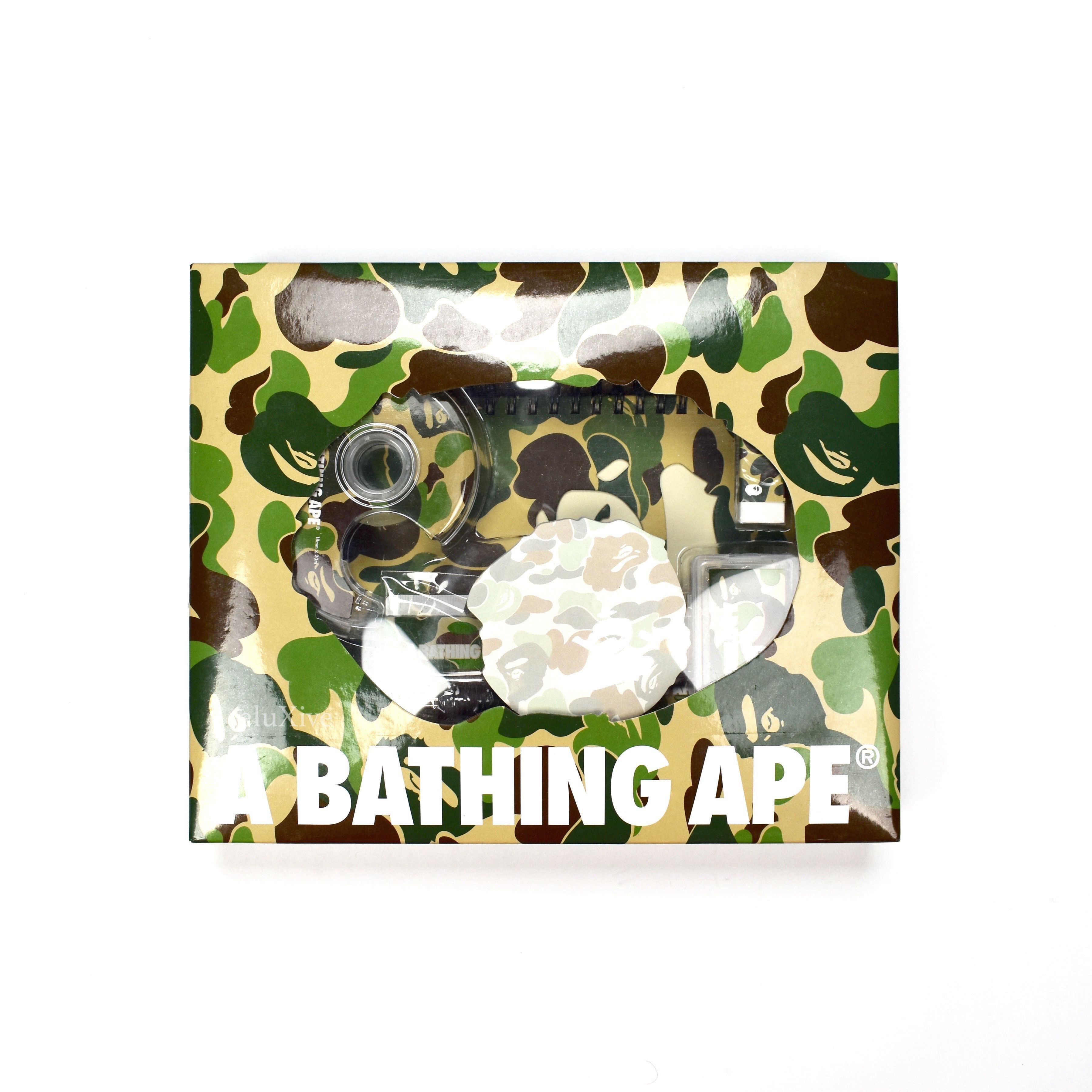 Bape × Futura × Nigo Nigo vs James vs MoWax Figure Set (1997