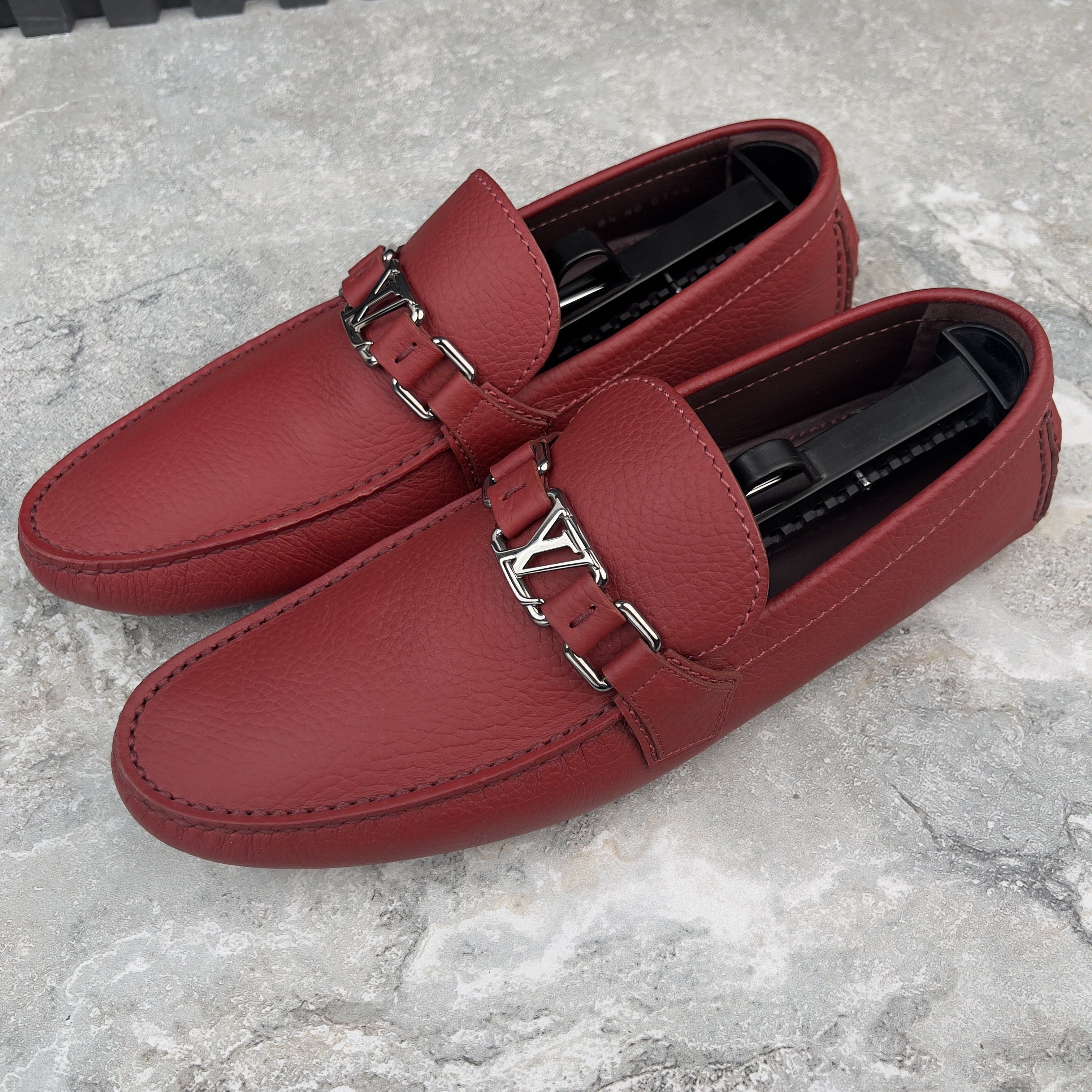 Louis Vuitton Hockenheim Driving Moccasin Grain Leather Size US 9.5 / EU 42-43 - 3 Thumbnail