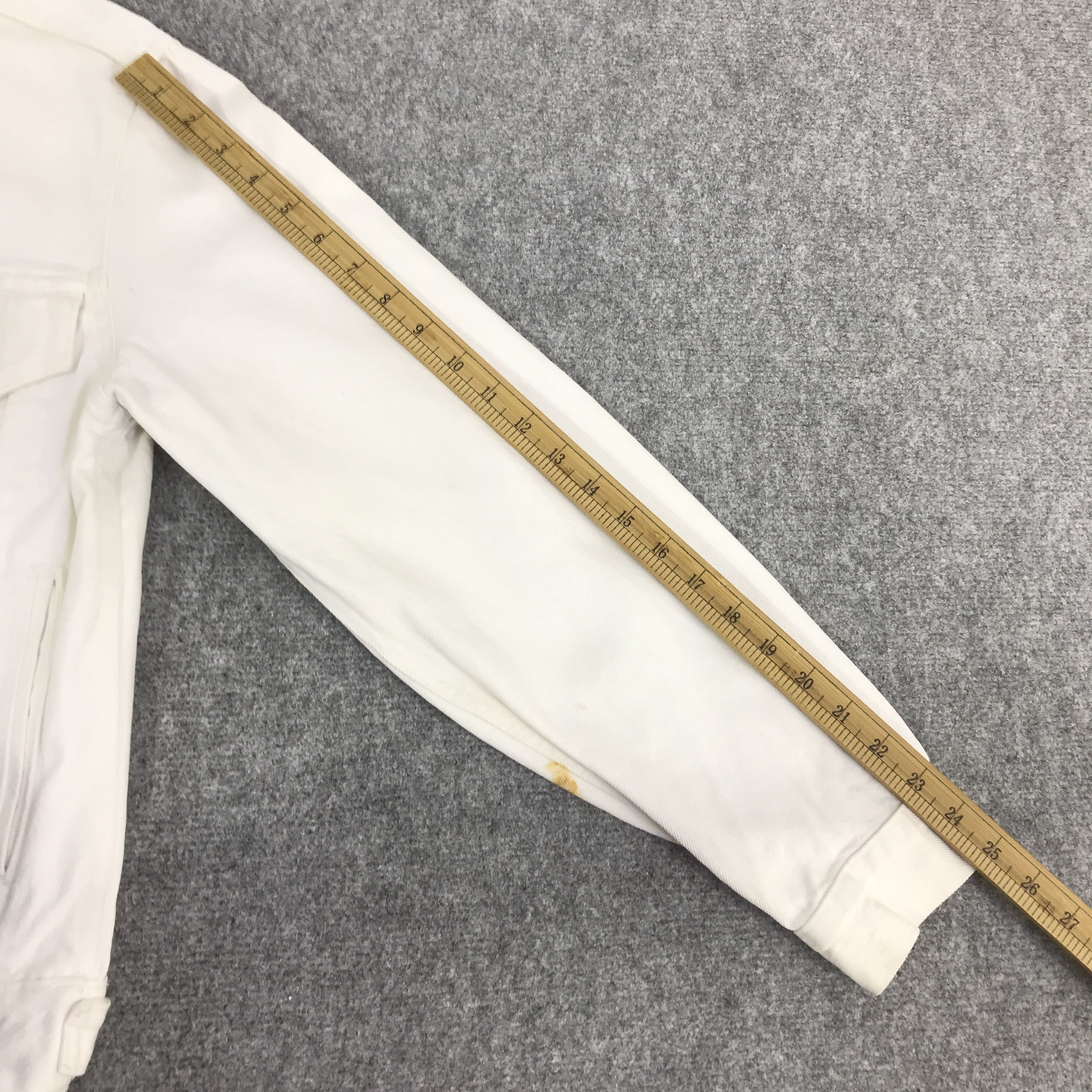 Levi's Vintage Clothing LEVIS STRAUSS TRACKER WHITE DENIM JACKET K84B17 Size US L / EU 52-54 / 3 - 6 Thumbnail