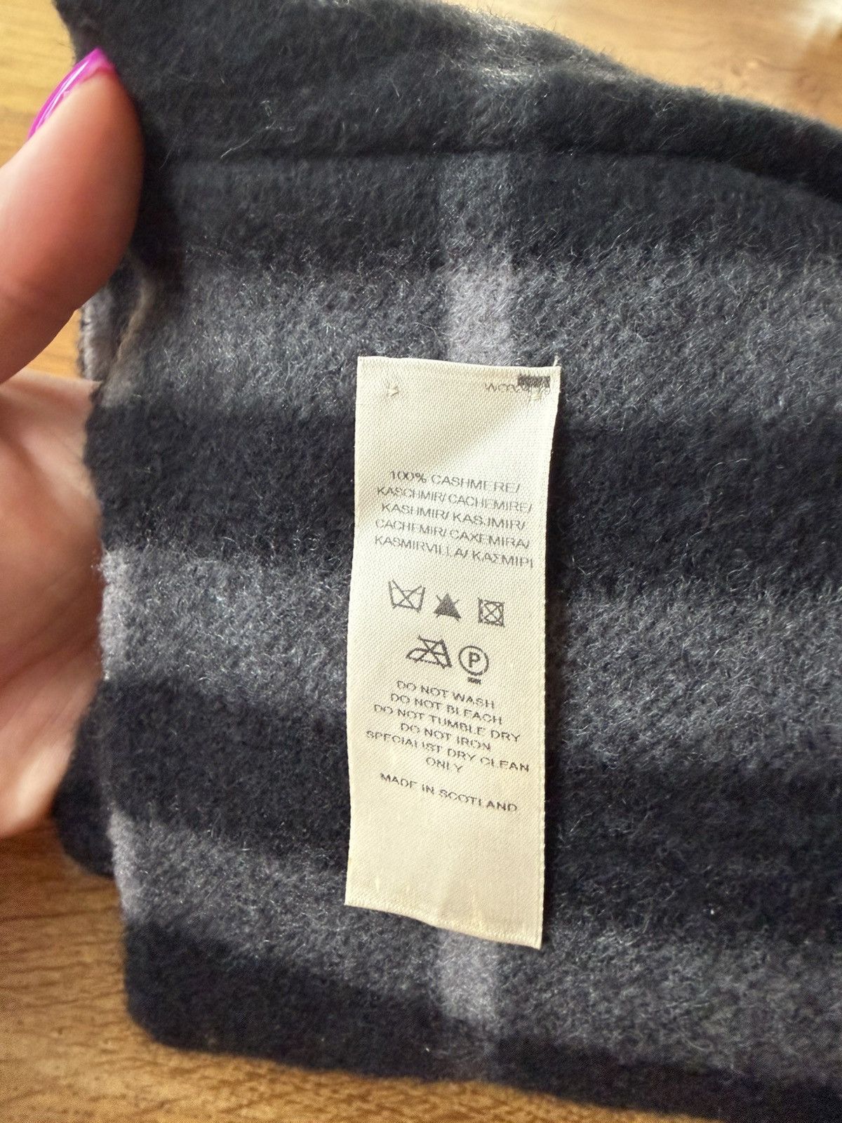Burberry Burberry cashmere scarf snood unisex Size ONE SIZE - 7 Thumbnail