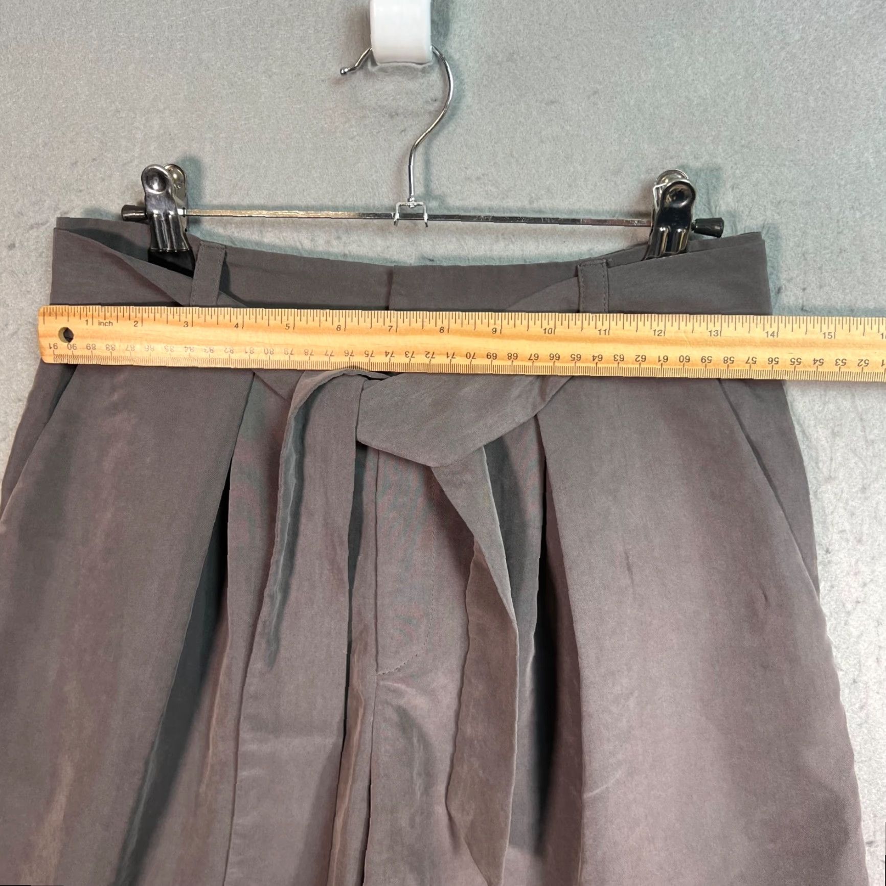 Vintage Morgan Carper Womens Bermuda Shorts 4 Gray Pleated High-Waist With Tie Belt Size 27" / US 4 / IT 40 - 6 Thumbnail