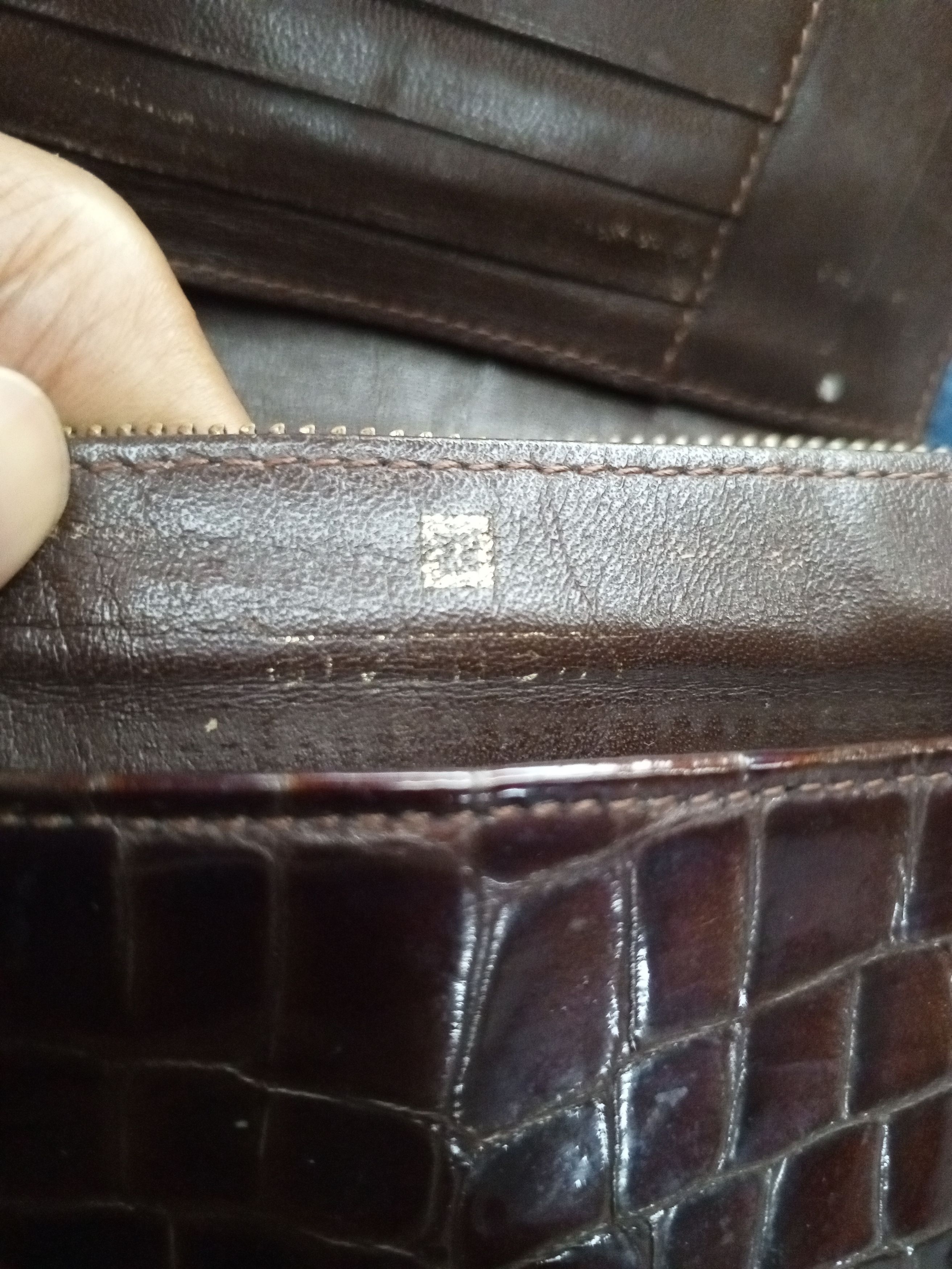 Givenchy × Vintage Givenchy wallet vintage red crocodile skin Size ONE SIZE - 20 Thumbnail