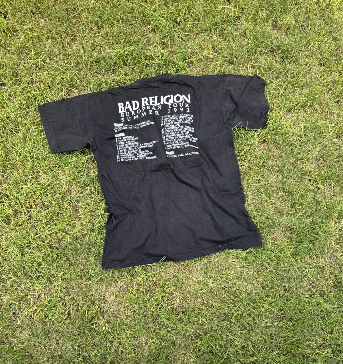 Vintage Vintage 1992 Bad Religion Generator Rock Bend T-Shirt Rare Size US XL / EU 56 / 4 - 7 Thumbnail