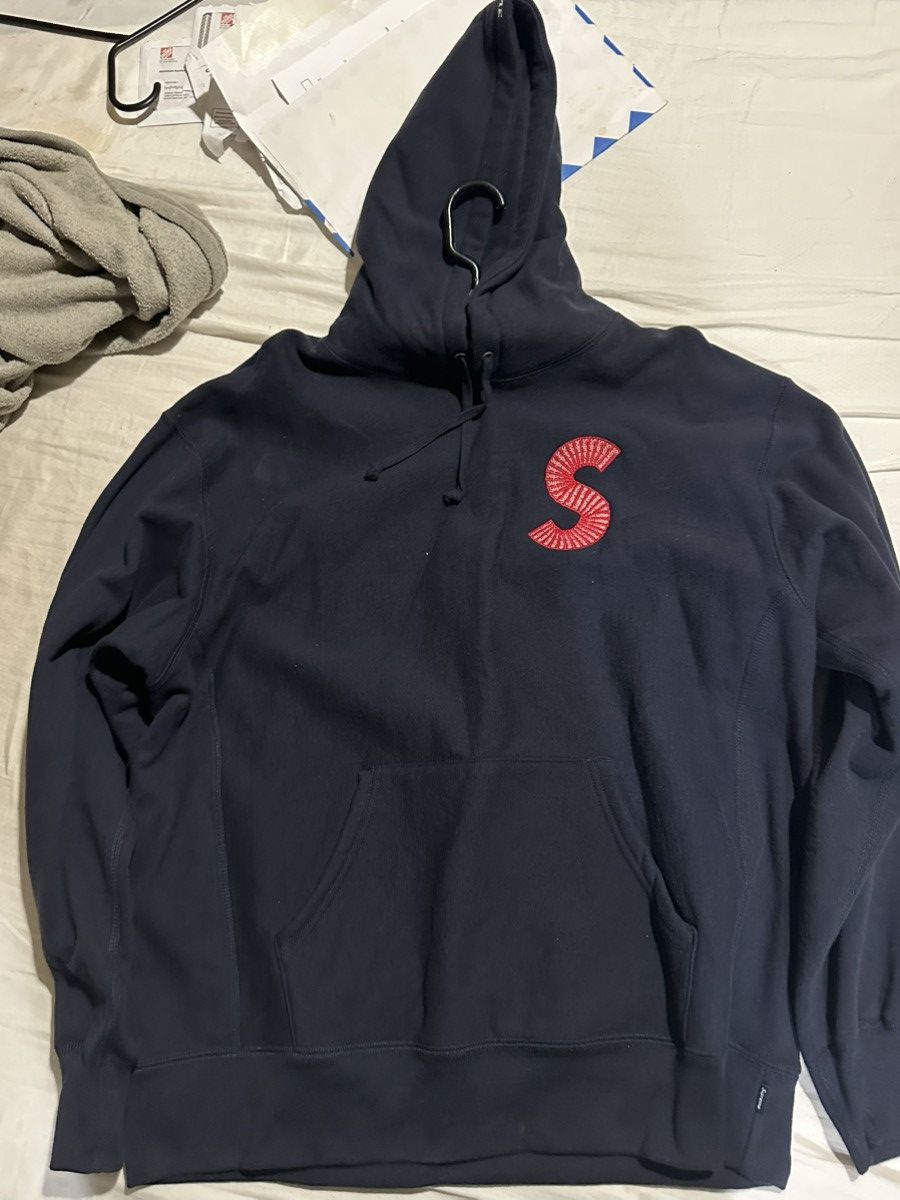 Supreme SUPREME FW20 S LOGO BOX LOGO STICKER HOODIE NAVY LARGE L Size US L / EU 52-54 / 3 - 1 Thumbnail