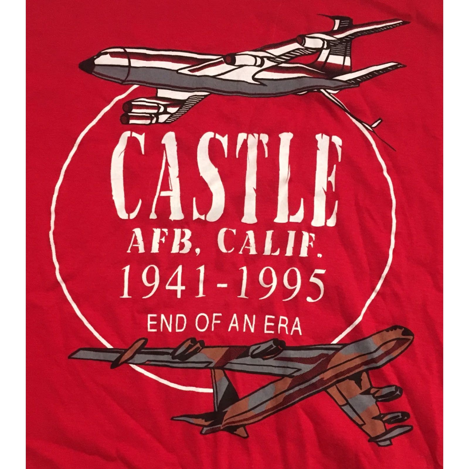 Vintage Vintage Air Force Base Tee L Mens 1990s Red Polycotton Graphic T-Shirt Castle AFB Calif 1941-1995 End Of An Era Size US L / EU 52-54 / 3 - 4 Thumbnail