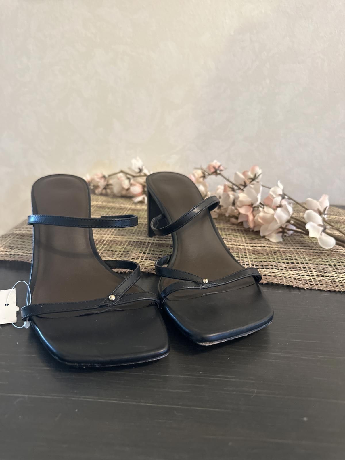 Other Vero Cucio Chic Black Strappy Heeled Sandals Size US 8.5 / IT 38.5 - 1 Thumbnail