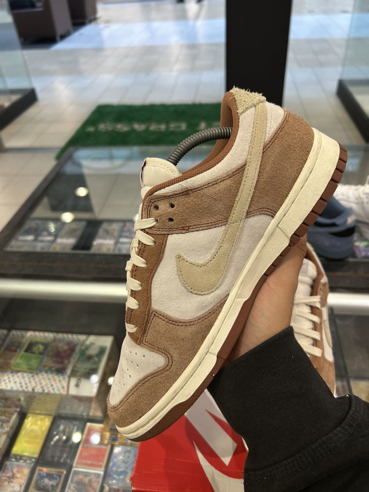 Nike Nike dunk low curry Size US 9 / EU 42 - 8 Thumbnail