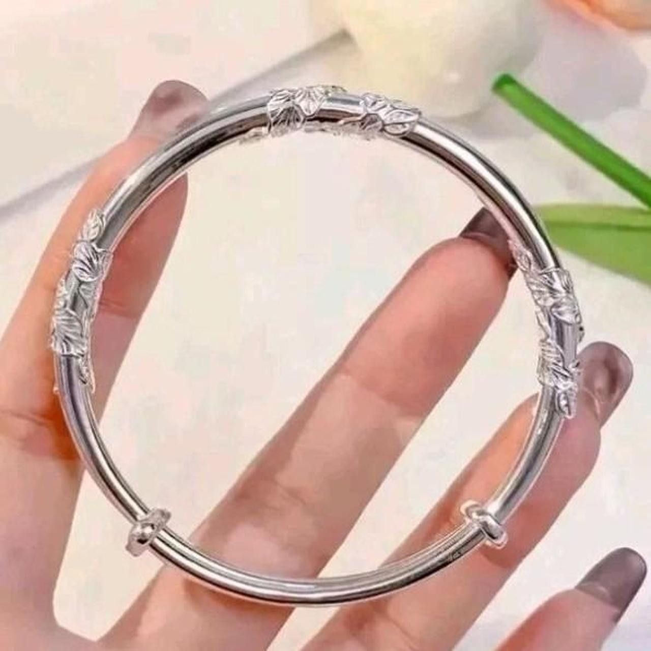 Other Silver adjustable bangle bracelet Size ONE SIZE - 4 Thumbnail