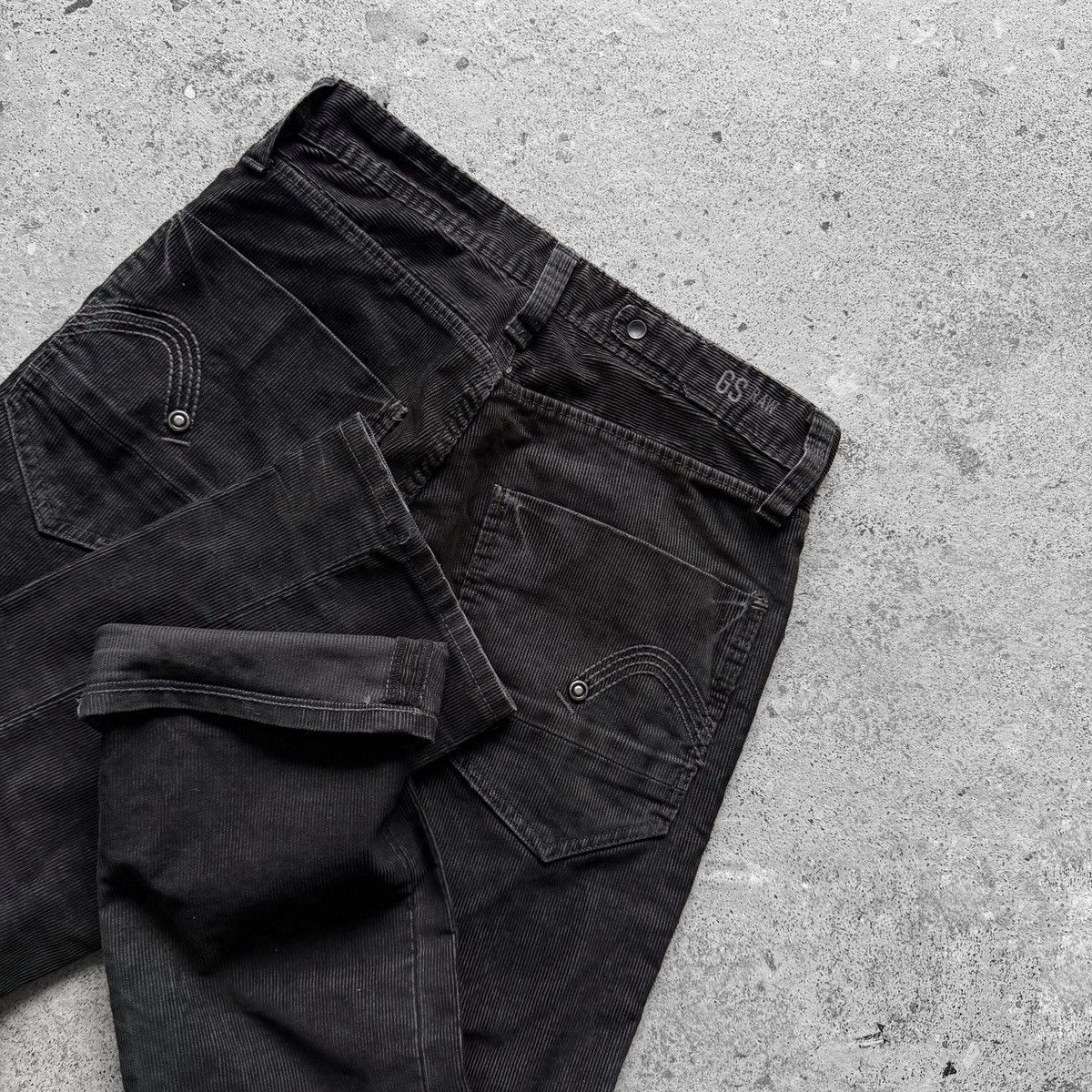 G-Star G-Star Raw Vintage Faded Black Straight Fit Corduroy Jeans Size US 30 / EU 46 - 4 Thumbnail