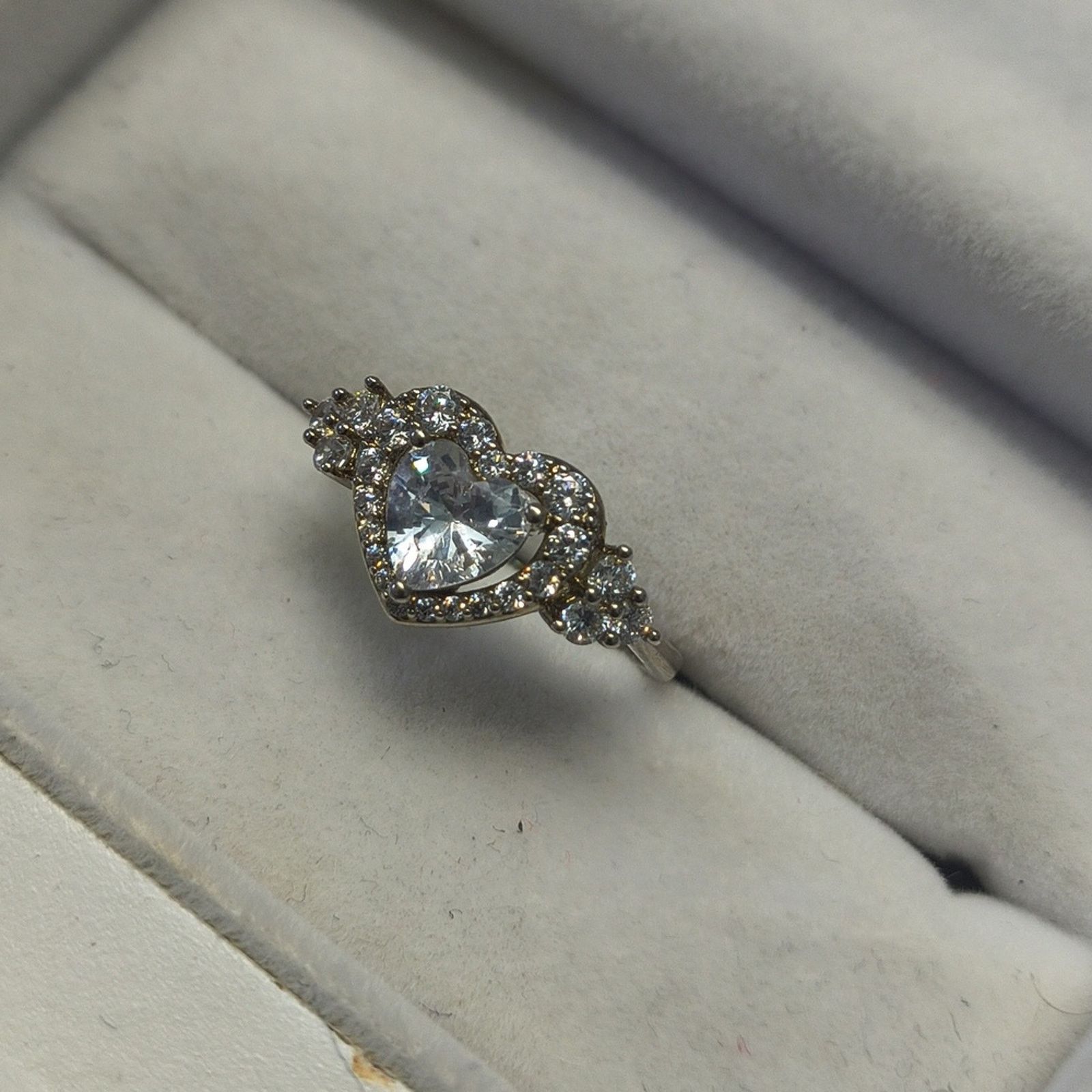 Nordstrom Nordstrom Julianna B 925 Created Moissanite Heart Size 6 Size ONE SIZE - 6 Thumbnail