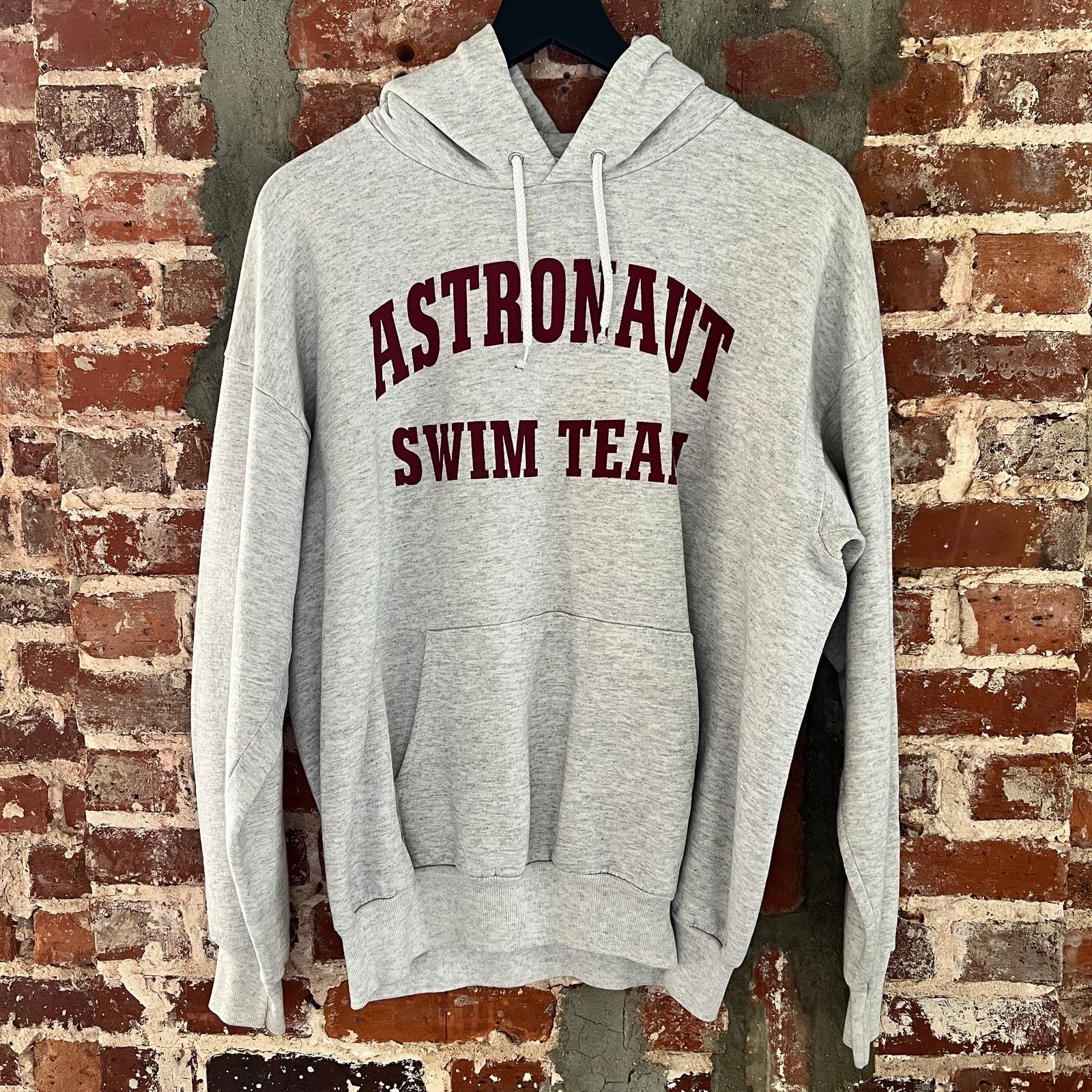 Hanes VTG Astronaut Swim Team Hanes Men's Hoodie L 22x27 Size US L / EU 52-54 / 3 - 2 Thumbnail